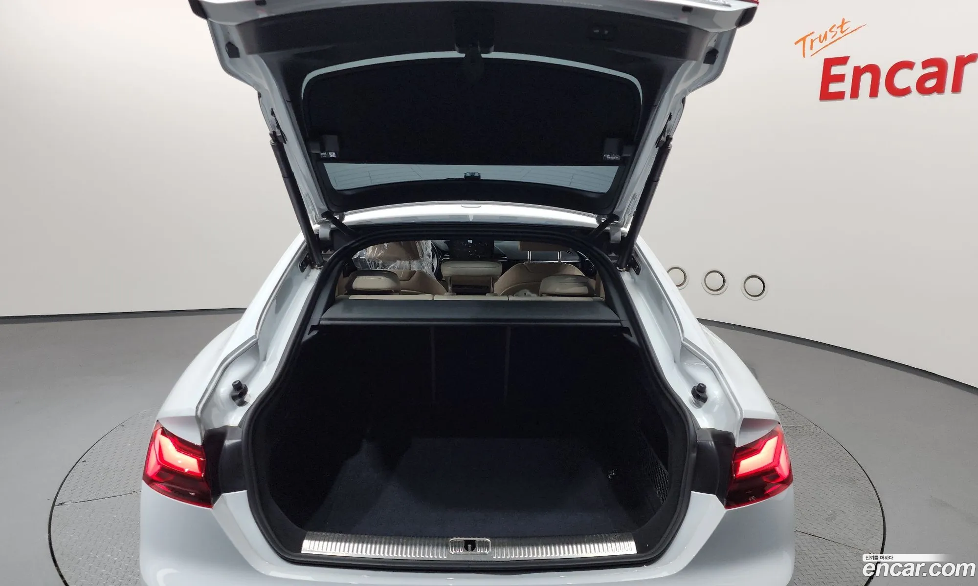 Audi A5 2020 WAUZZZF52LA009024 — 7