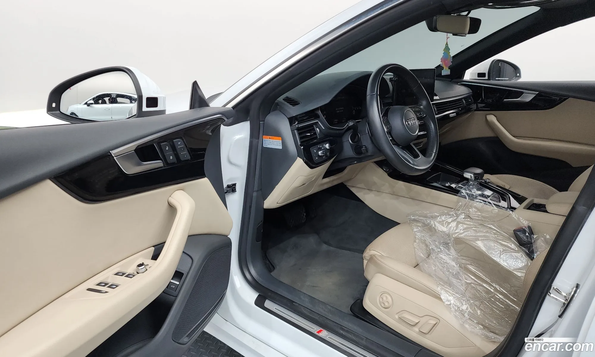 Audi A5 2020 WAUZZZF52LA009024 — 9