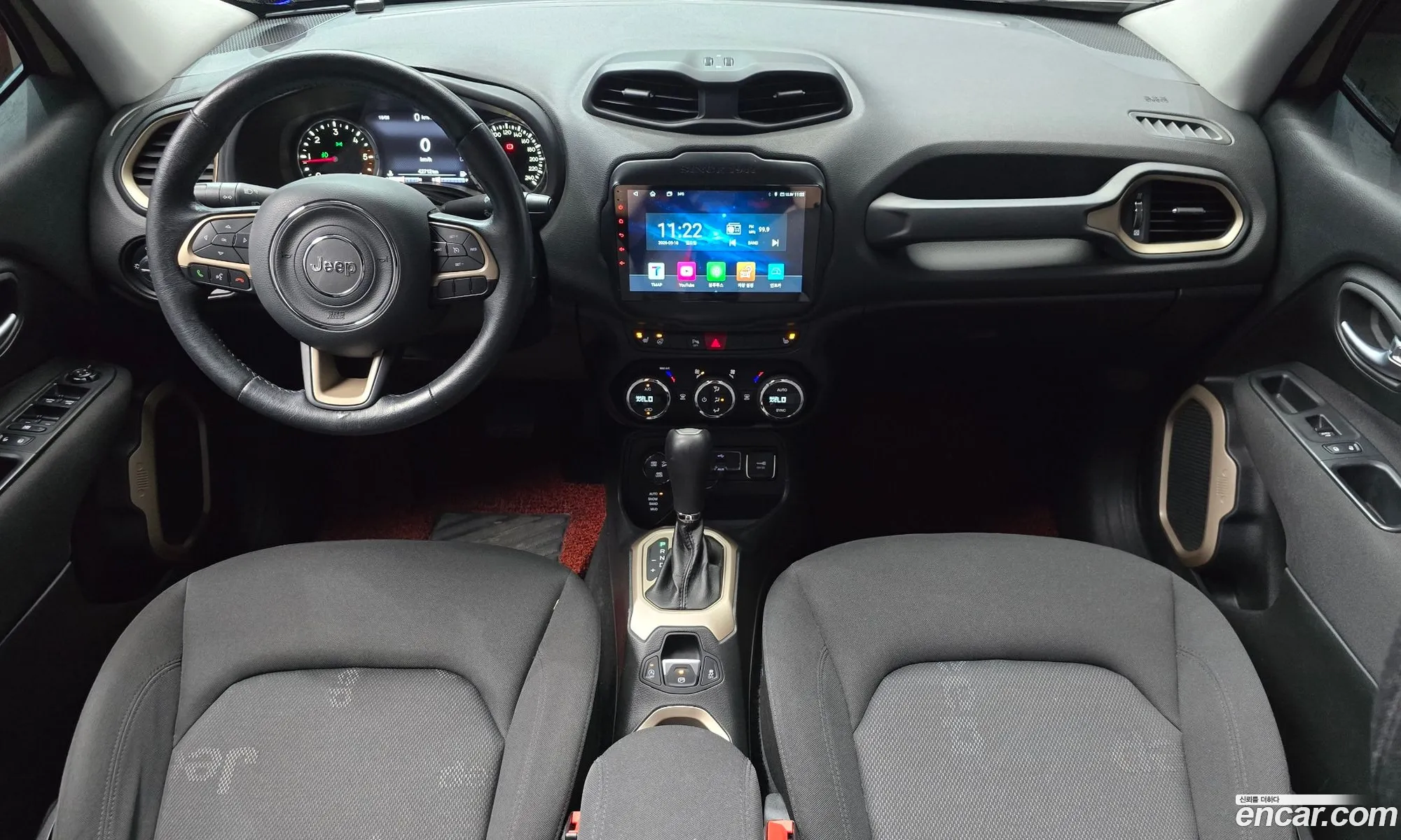 Jeep Renegade 2016 1C4BU0000GPD50647 — 13