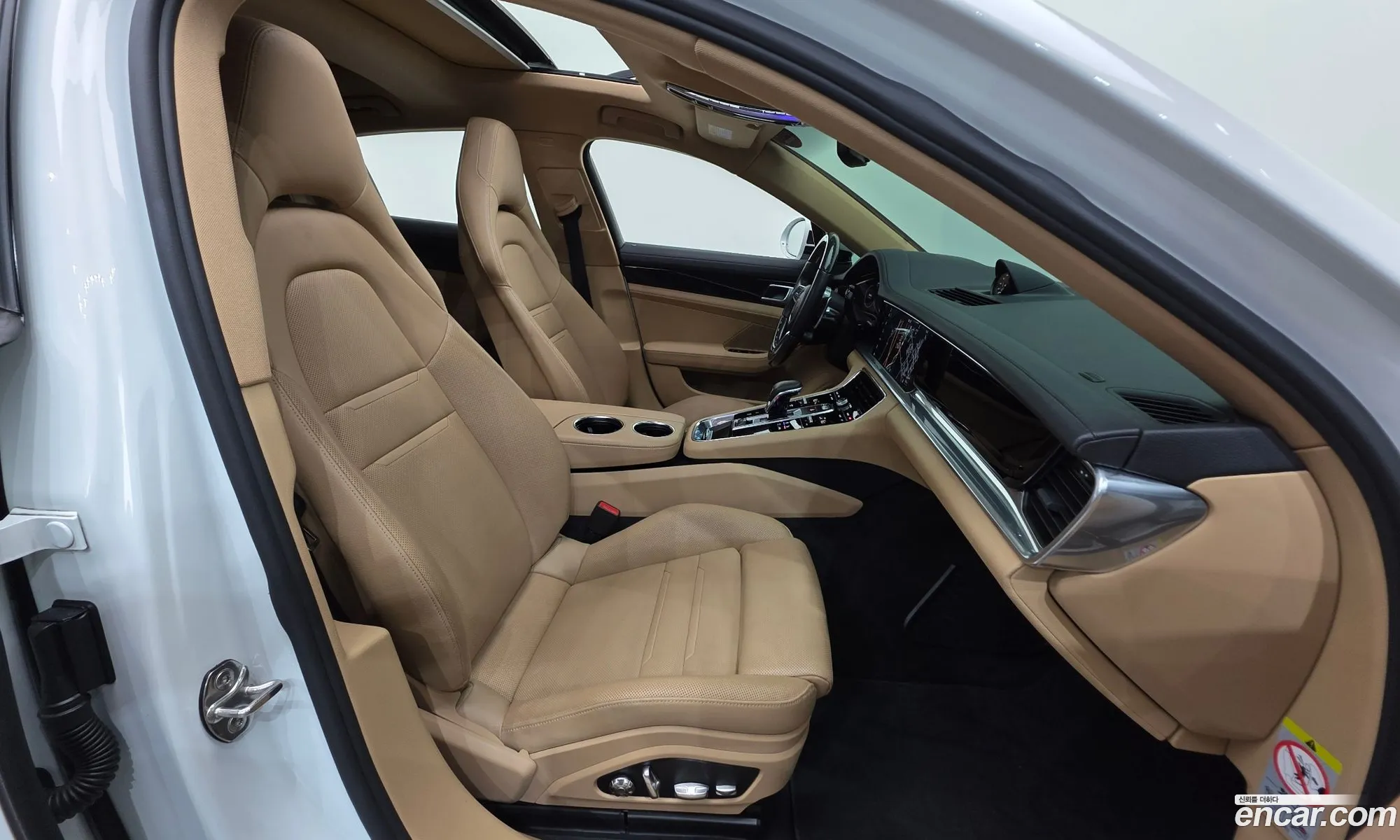 Porsche Panamera 2019 WP0AA2971KL100736 — 16