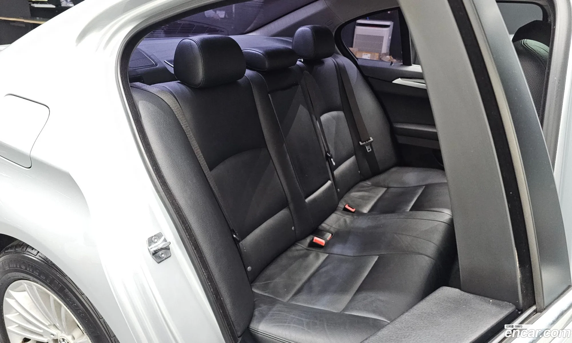 BMW 5 Series 2013 WBA5B9105ED028778 — 9
