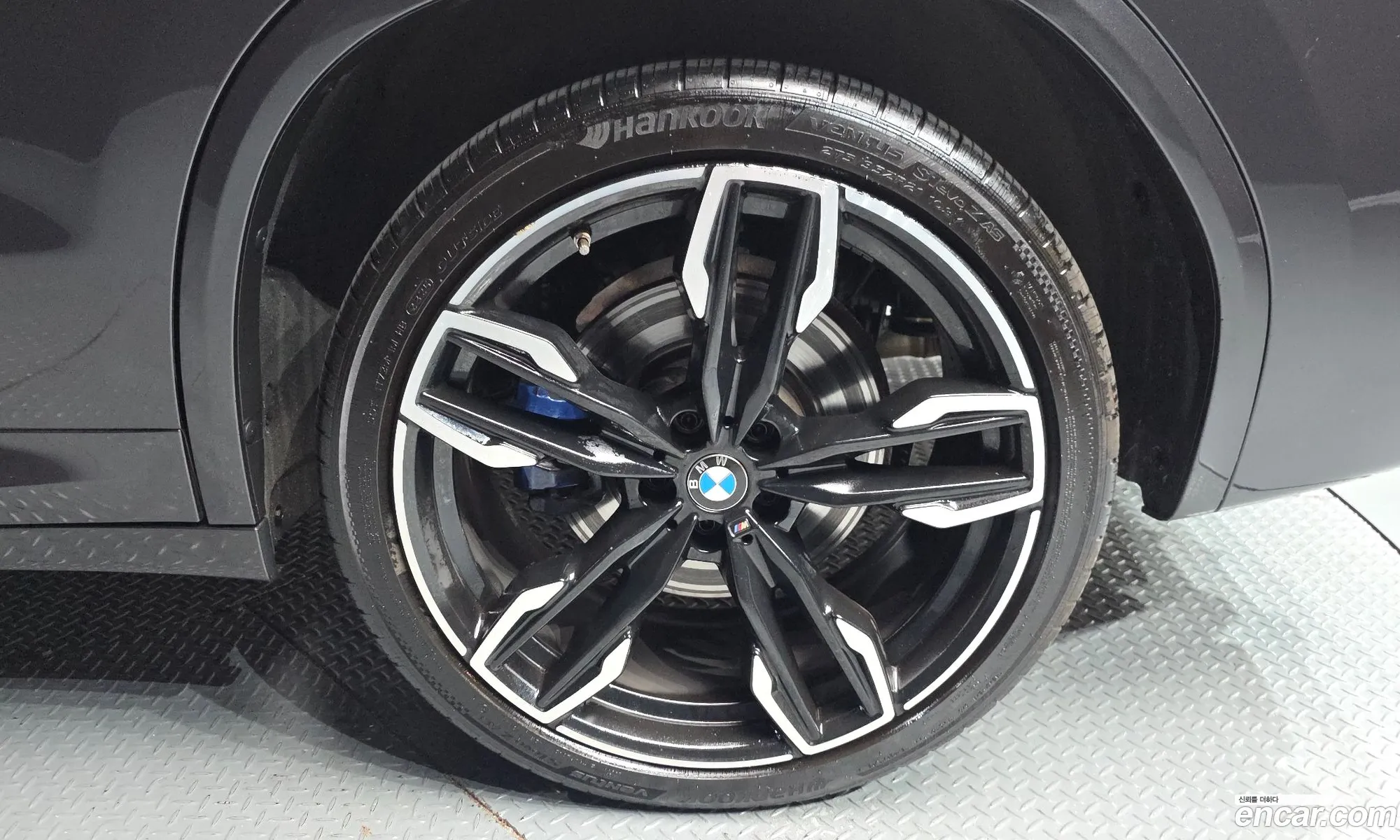 BMW X3 2023 WBA81DP03R9T47065 — 32