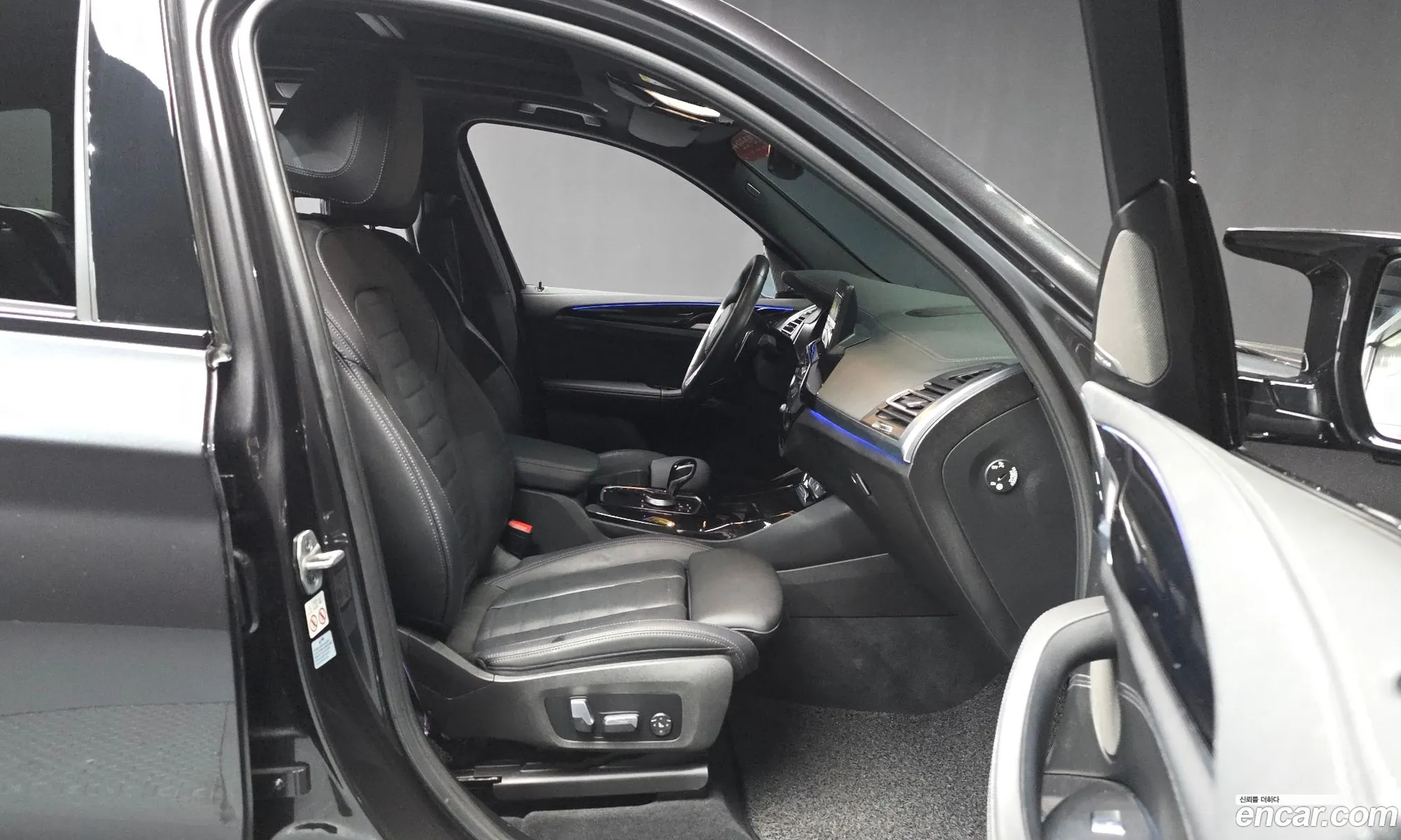 BMW X3 2023 WBA81DP03R9T47065 — 28