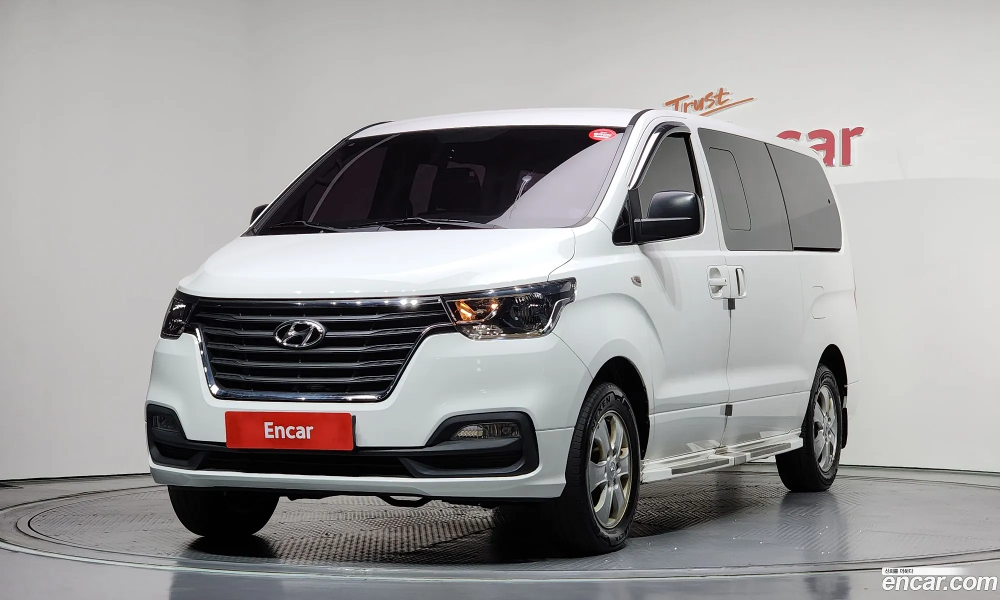 Hyundai Grand Starex 2018 — 31