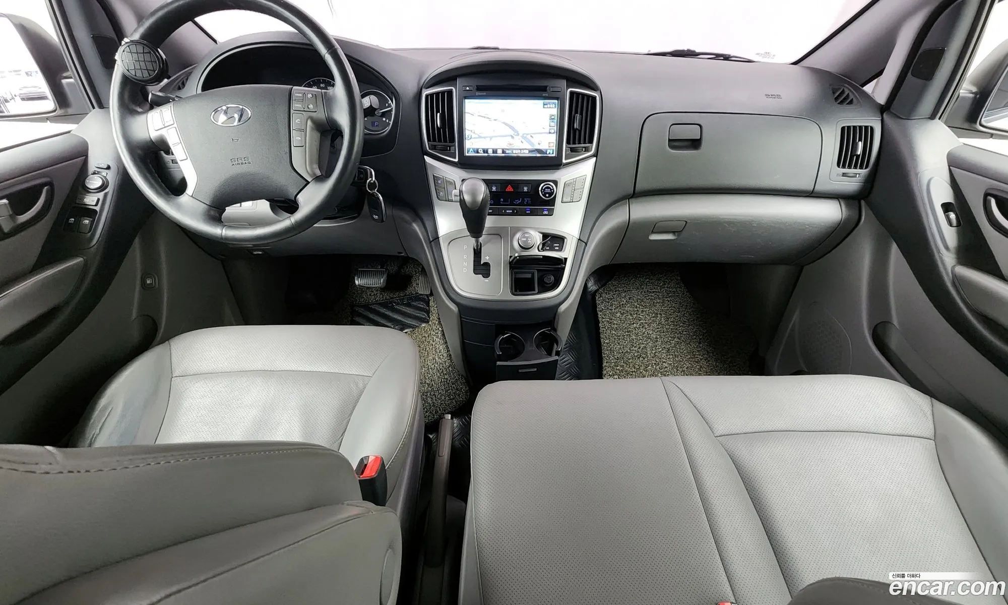 Hyundai Grand Starex 2018 — 20