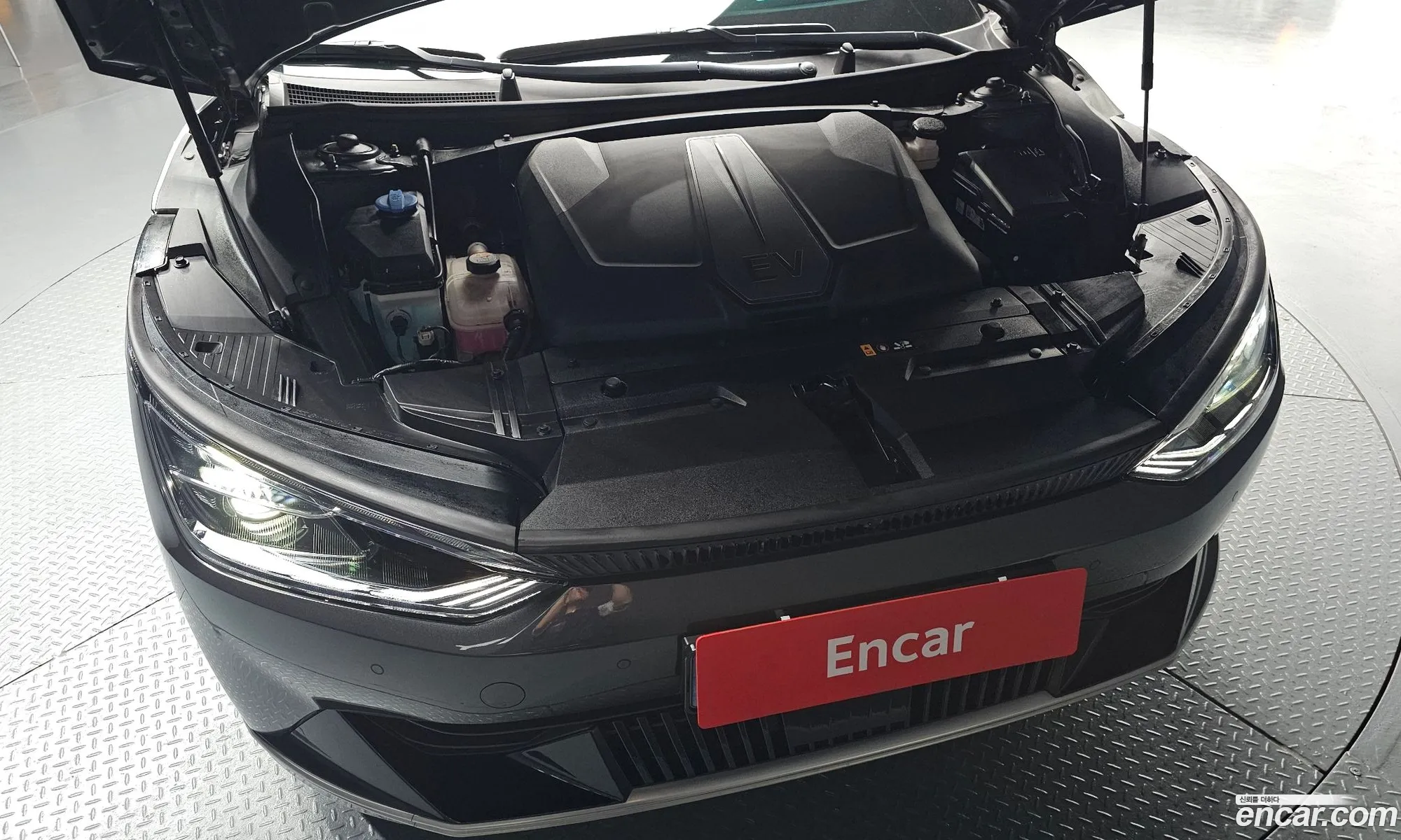 Kia EV6 2022 — 16