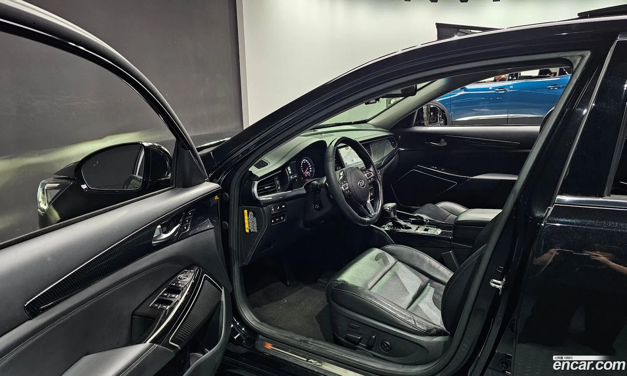 Kia K7 2018 — 11