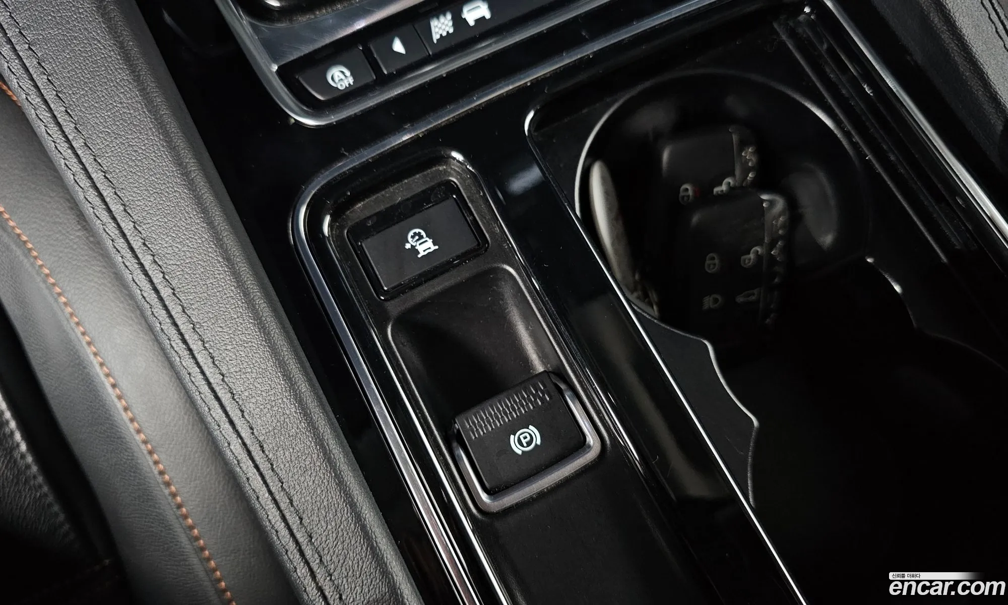 Jaguar F-Pace 2019 SADCA2BN4KA352188 — 13