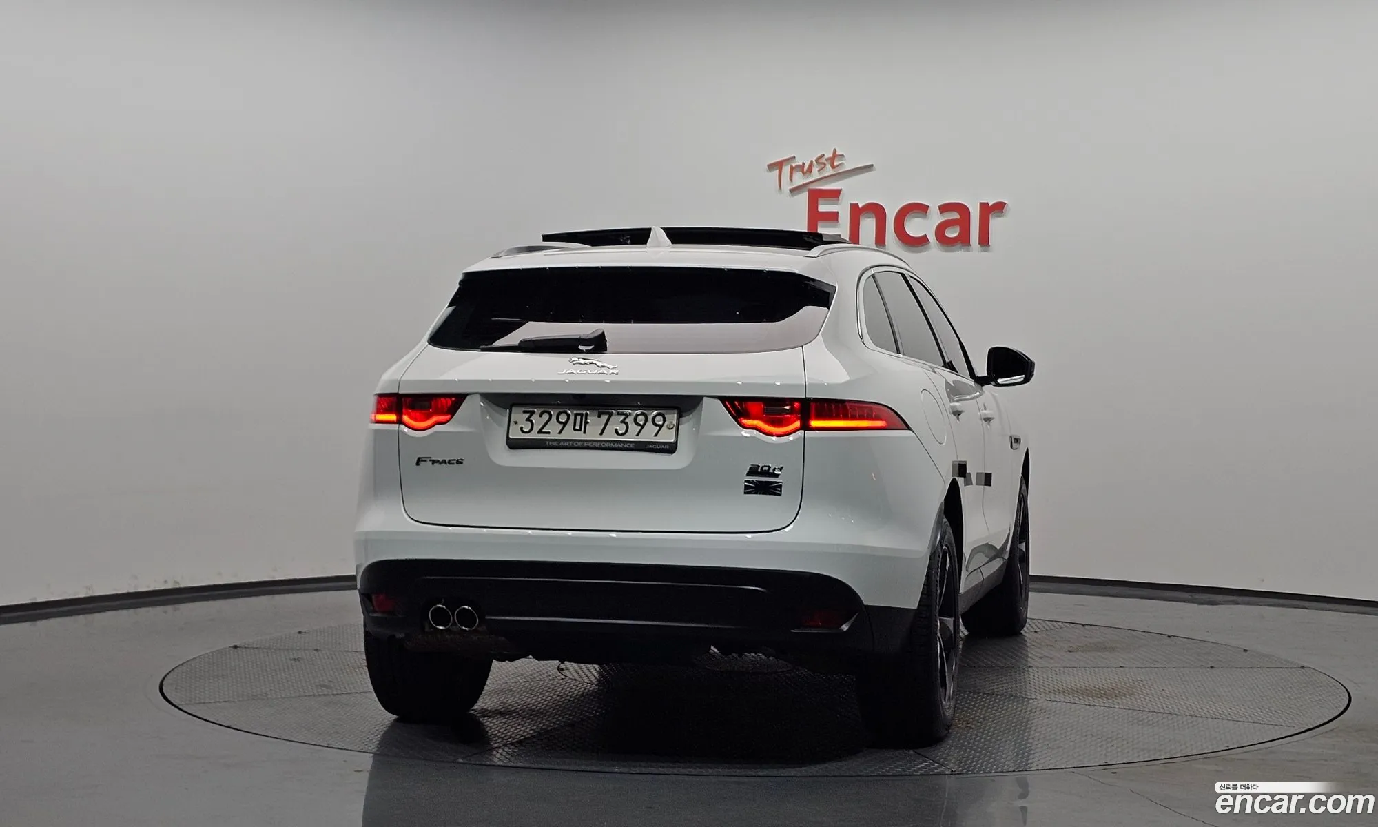 Jaguar F-Pace 2019 SADCA2BN4KA352188 — 24