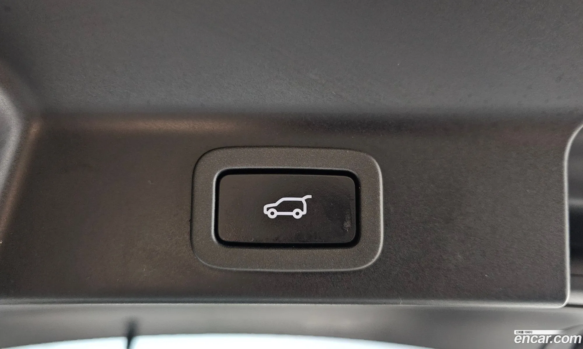 Jaguar F-Pace 2019 SADCA2BN4KA352188 — 9
