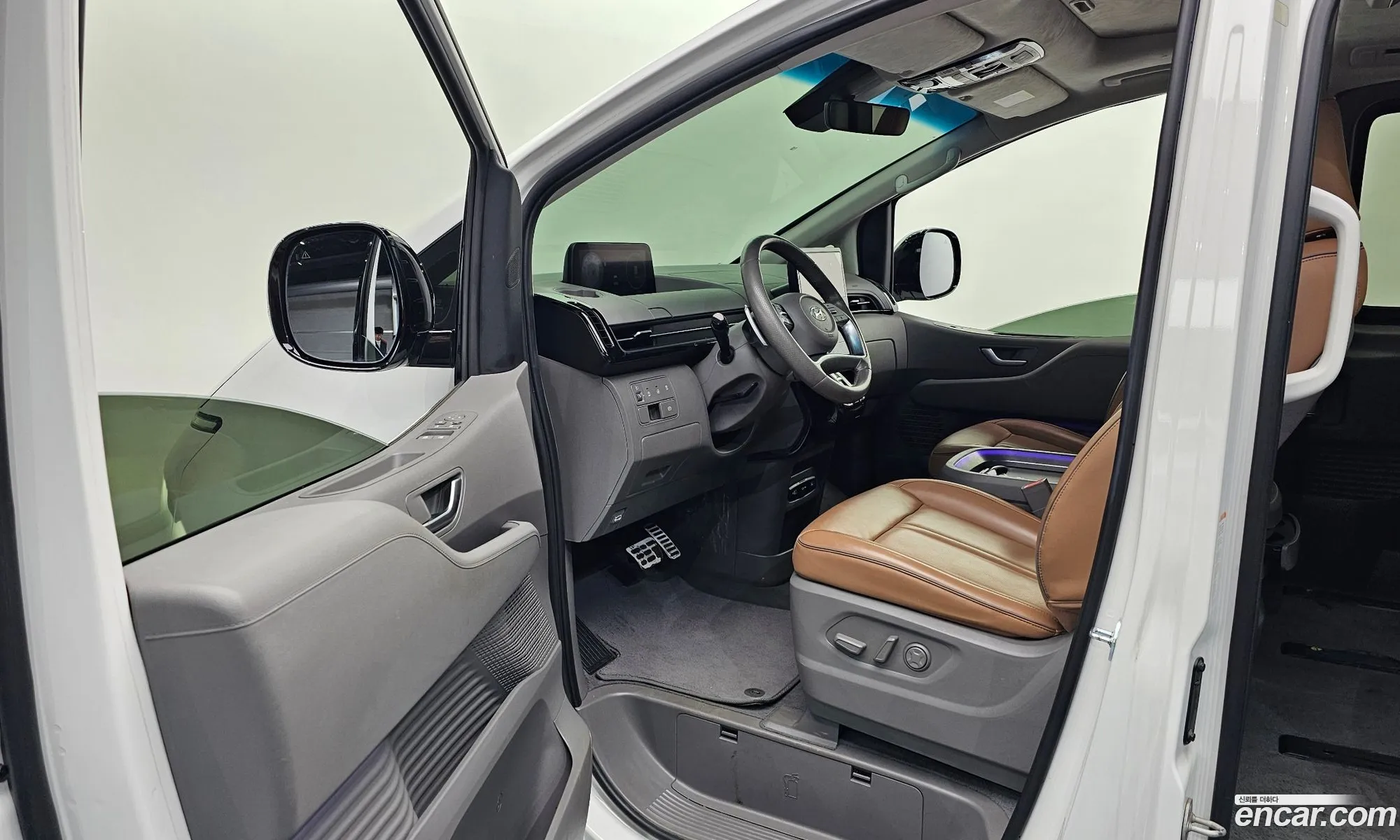 Hyundai Staria 2022 — 11
