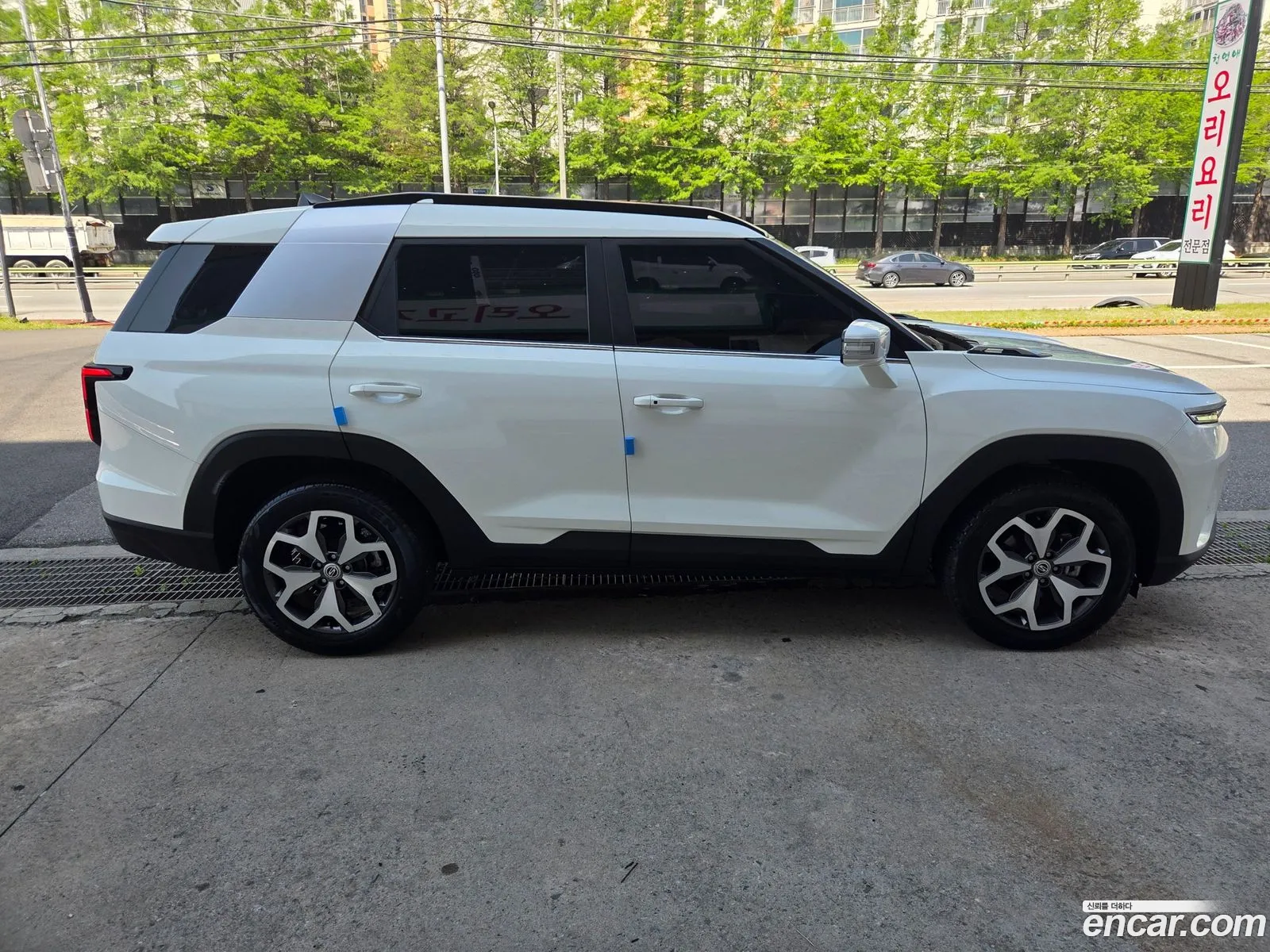 KG Mobility (SsangYong) Torres 2023 — 19