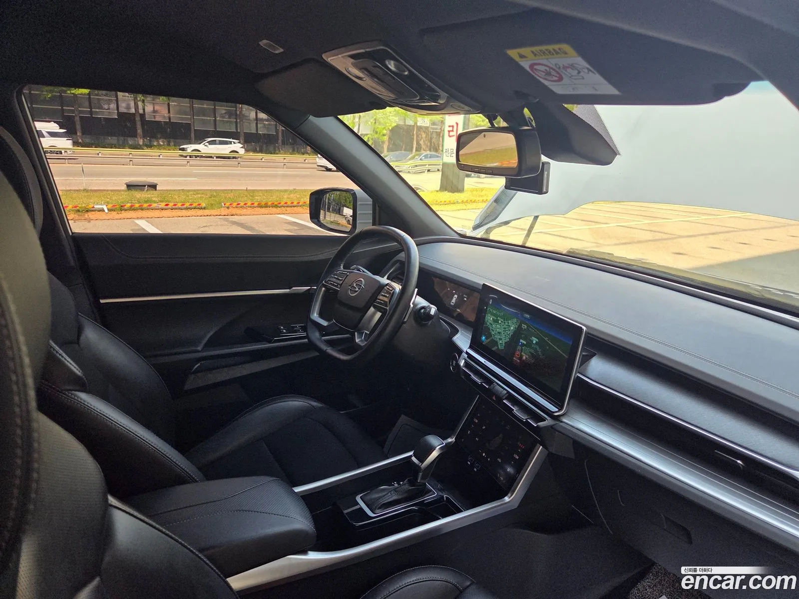 KG Mobility (SsangYong) Torres 2023 — 12