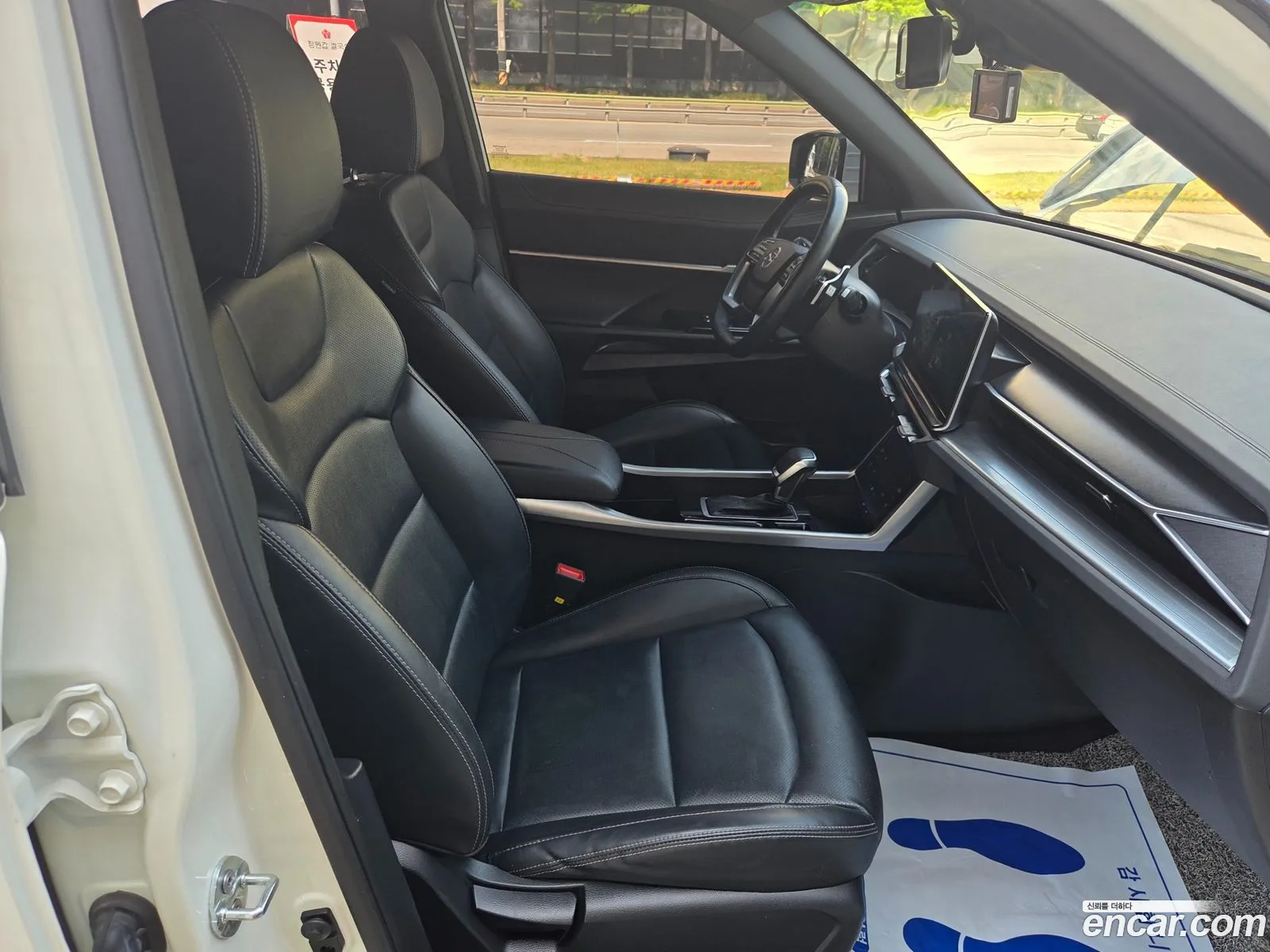 KG Mobility (SsangYong) Torres 2023 — 14
