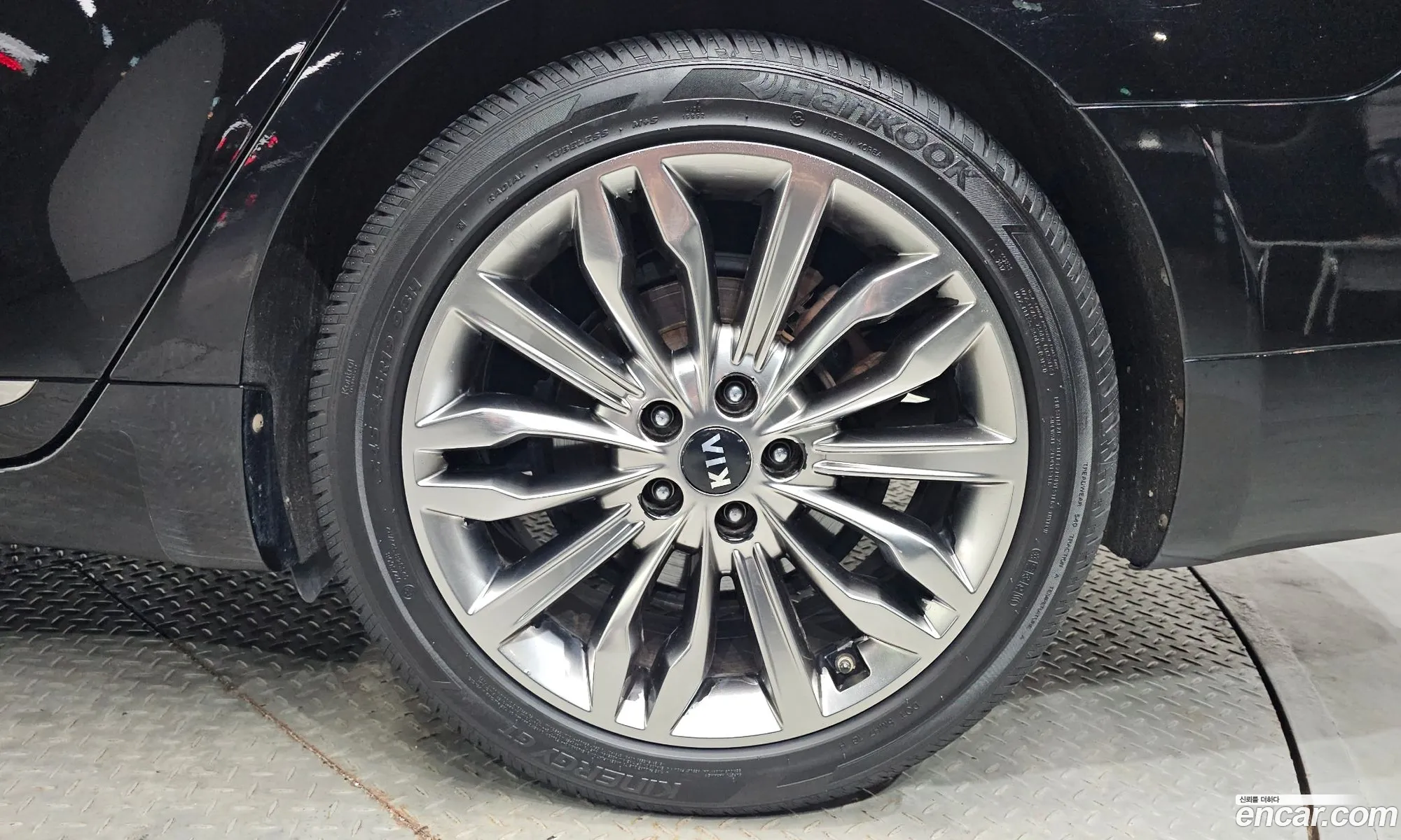 Kia K7 Premier 2019 — 28