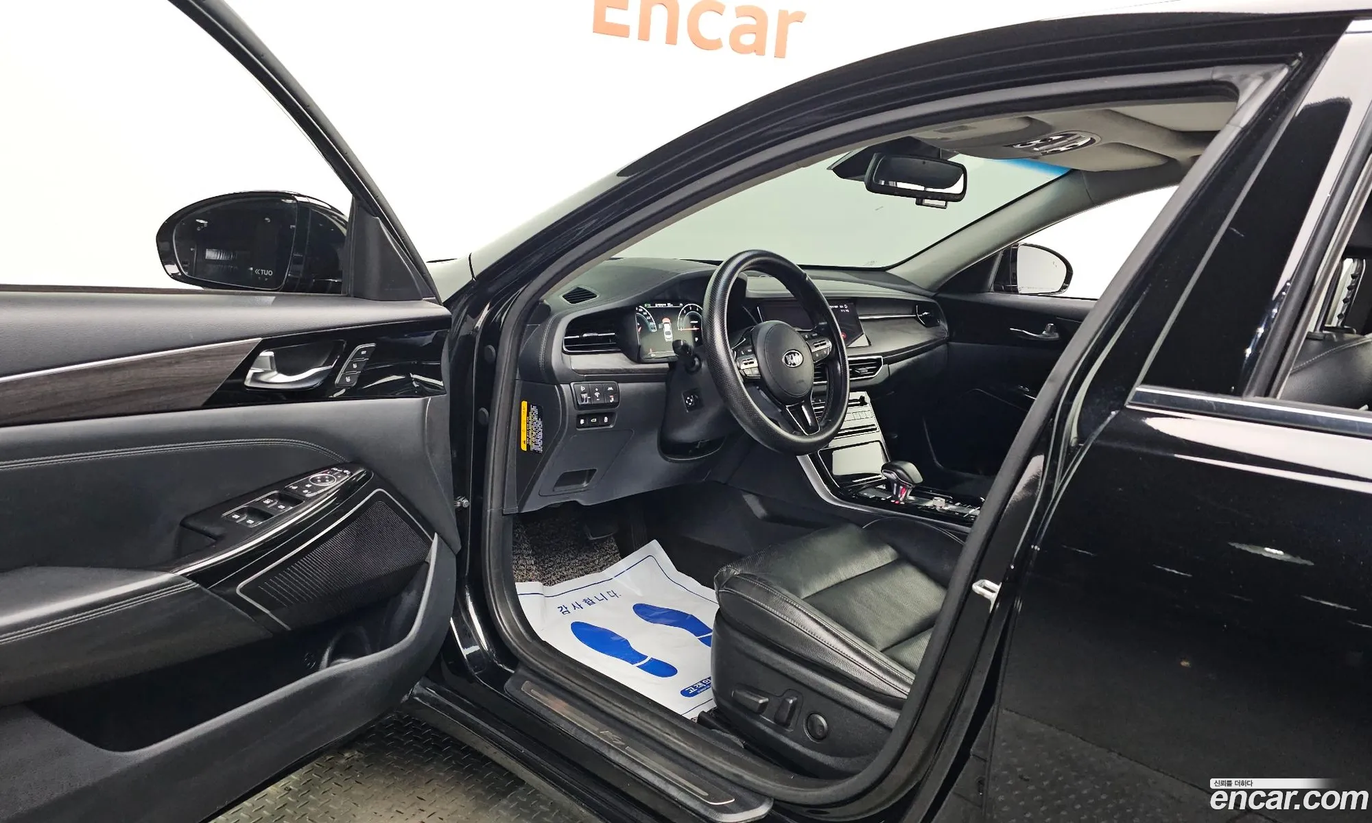 Kia K7 Premier 2019 — 25