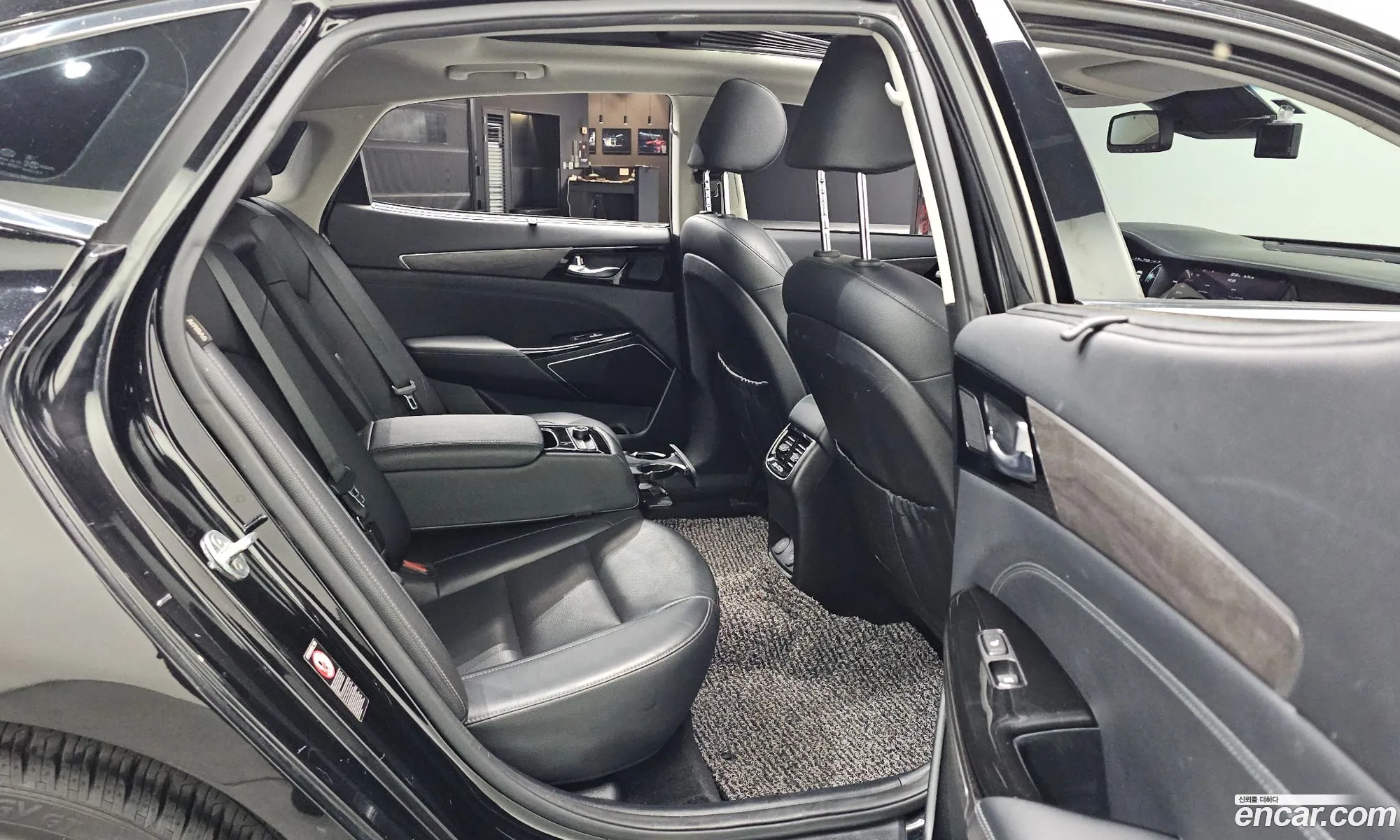 Kia K7 Premier 2019 — 10
