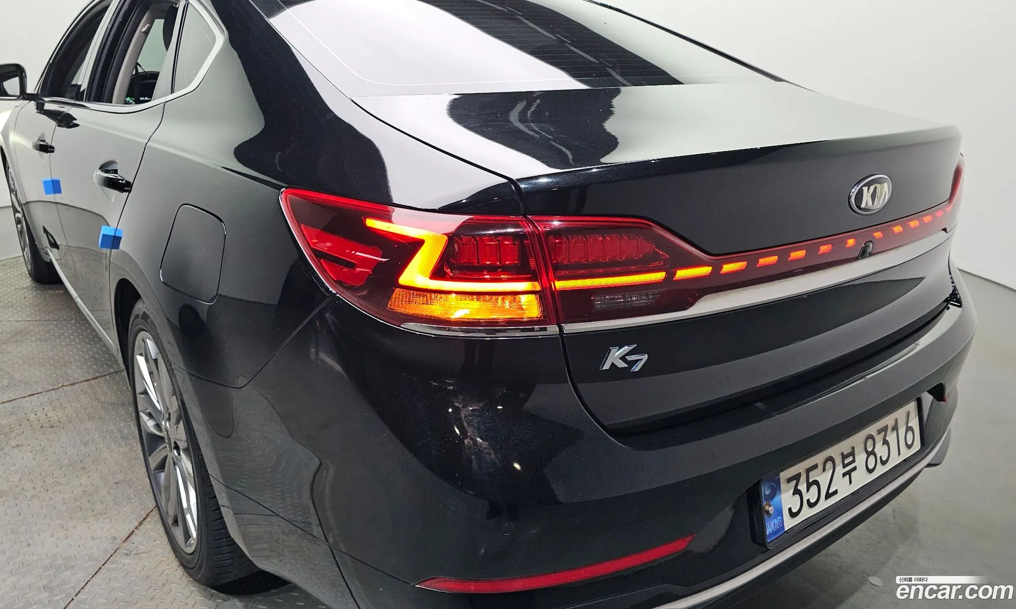Kia K7 Premier 2019 — 27