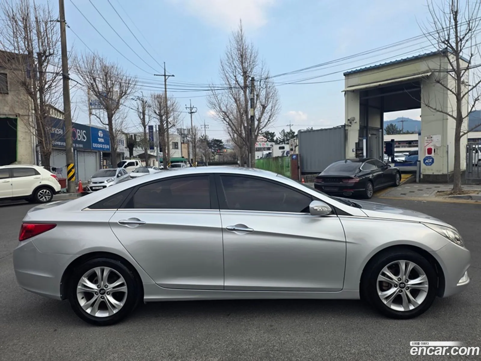 Hyundai YF Sonata