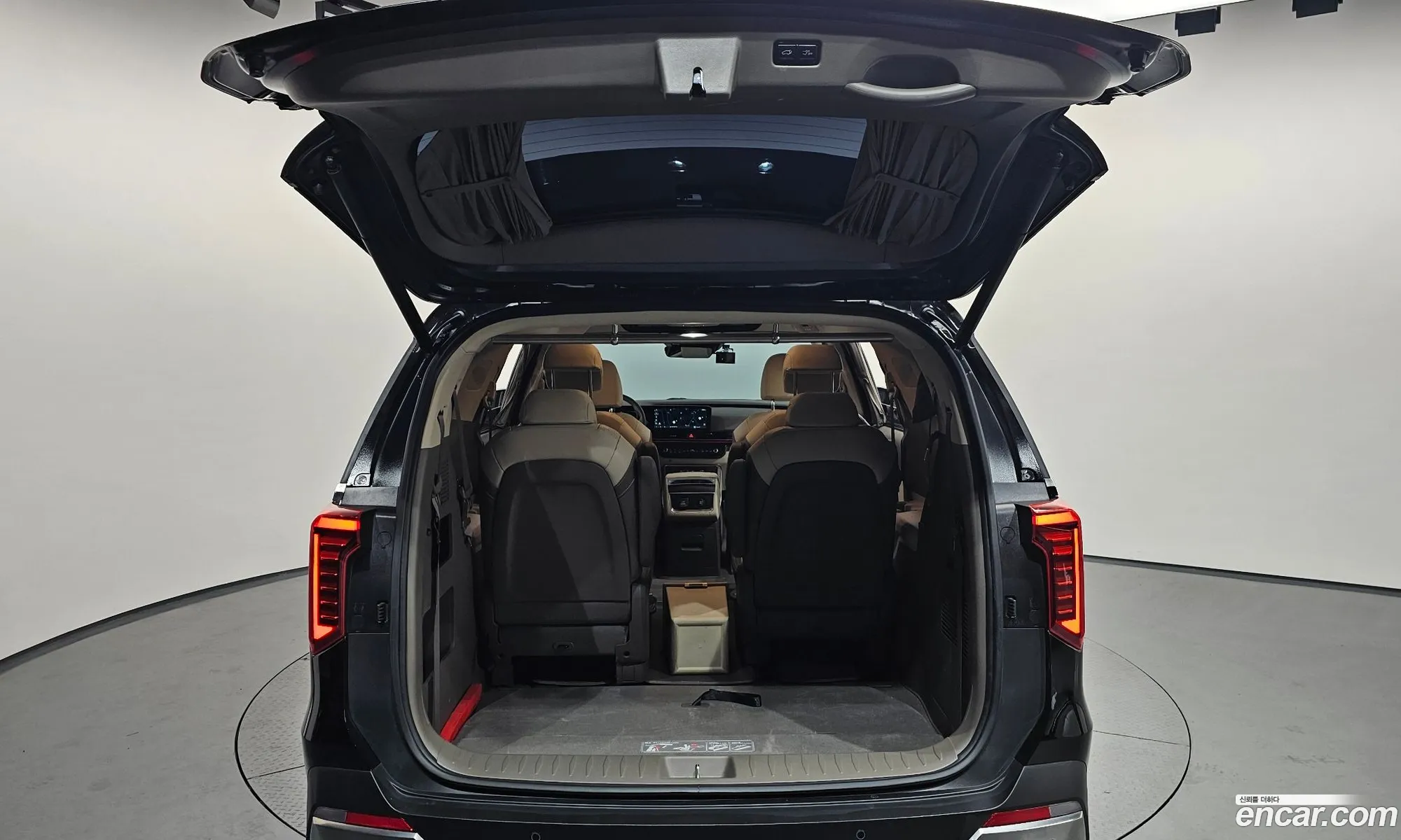 Kia Carnival 2024 — 34
