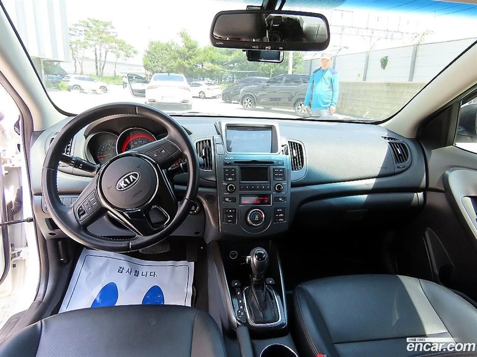 Kia Forte 2012 — 17