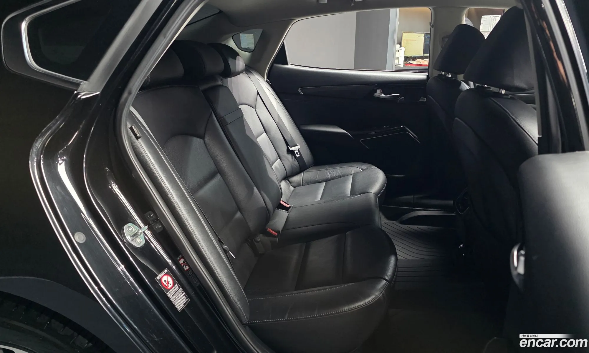 Kia K7 Premier Hybrid 2019 — 18