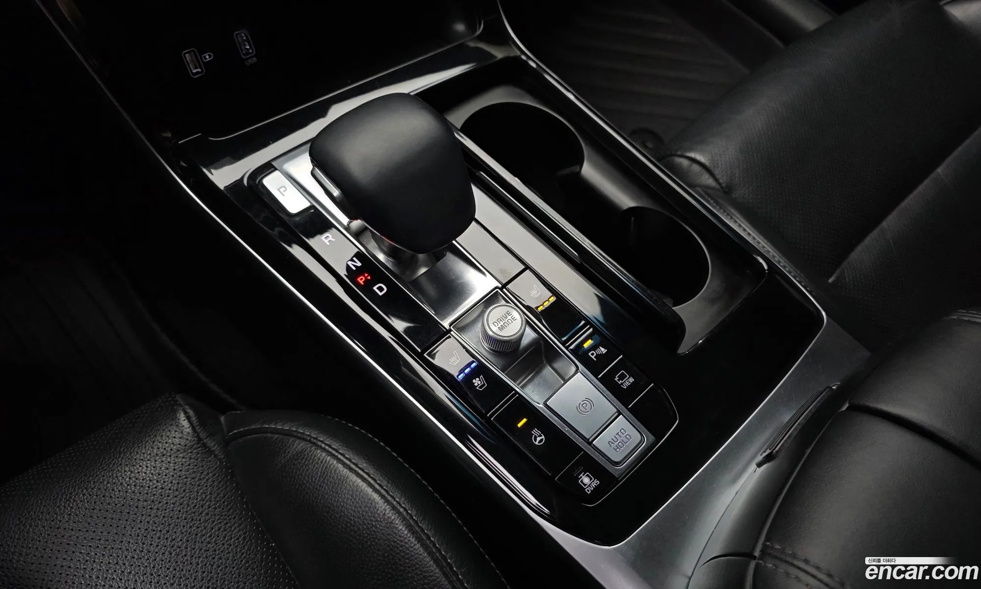Kia K7 Premier Hybrid 2019 — 22