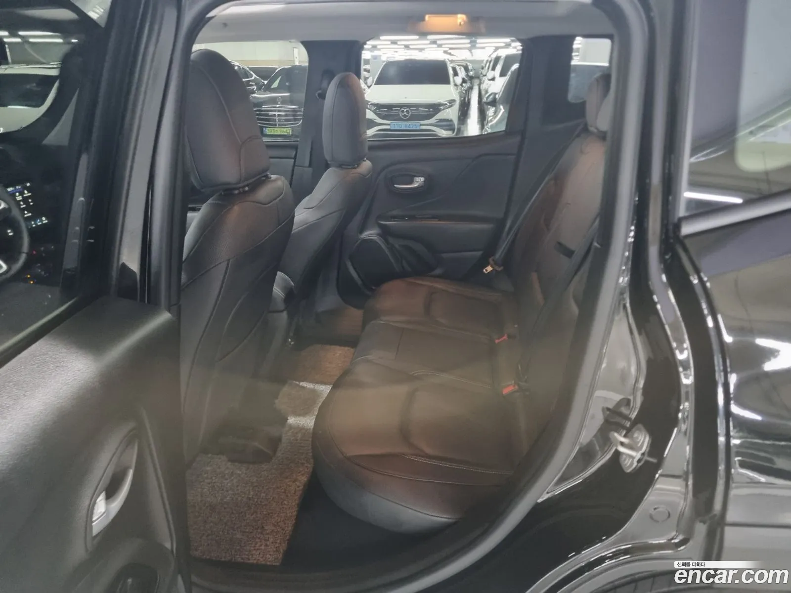 Jeep Renegade 2023 — 6