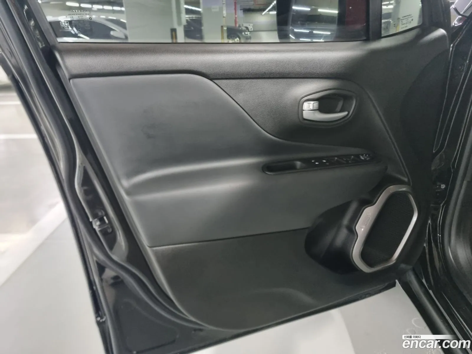 Jeep Renegade 2023 — 15