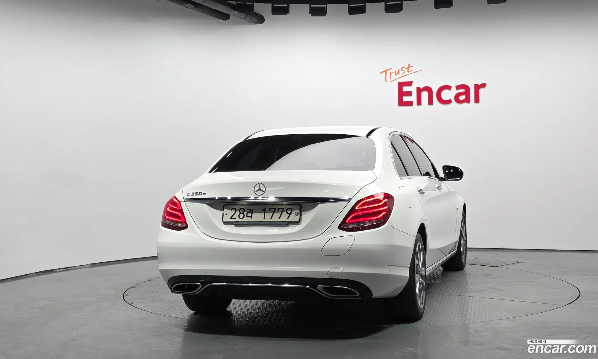 Mercedes-Benz C-Class W205 2018 — 15
