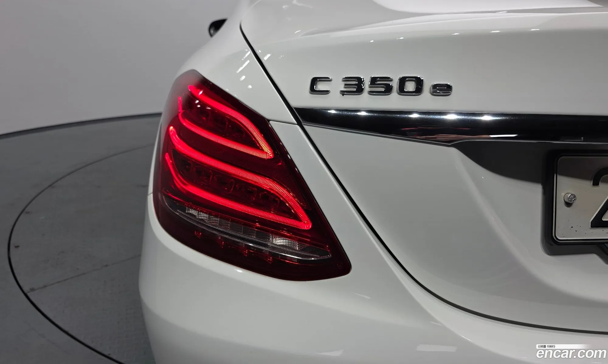 Mercedes-Benz C-Class W205 2018 — 9