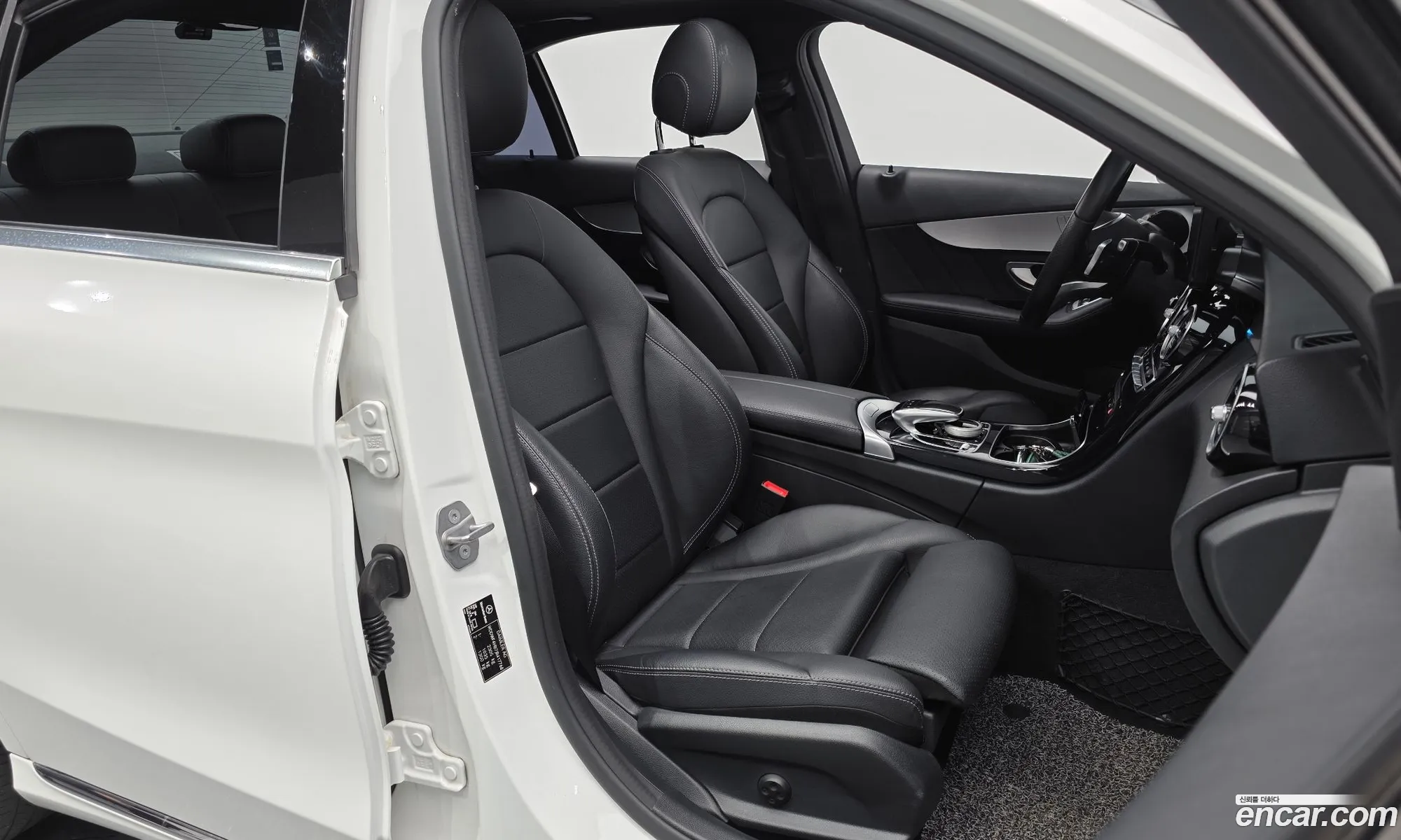 Mercedes-Benz C-Class W205 2018 — 5
