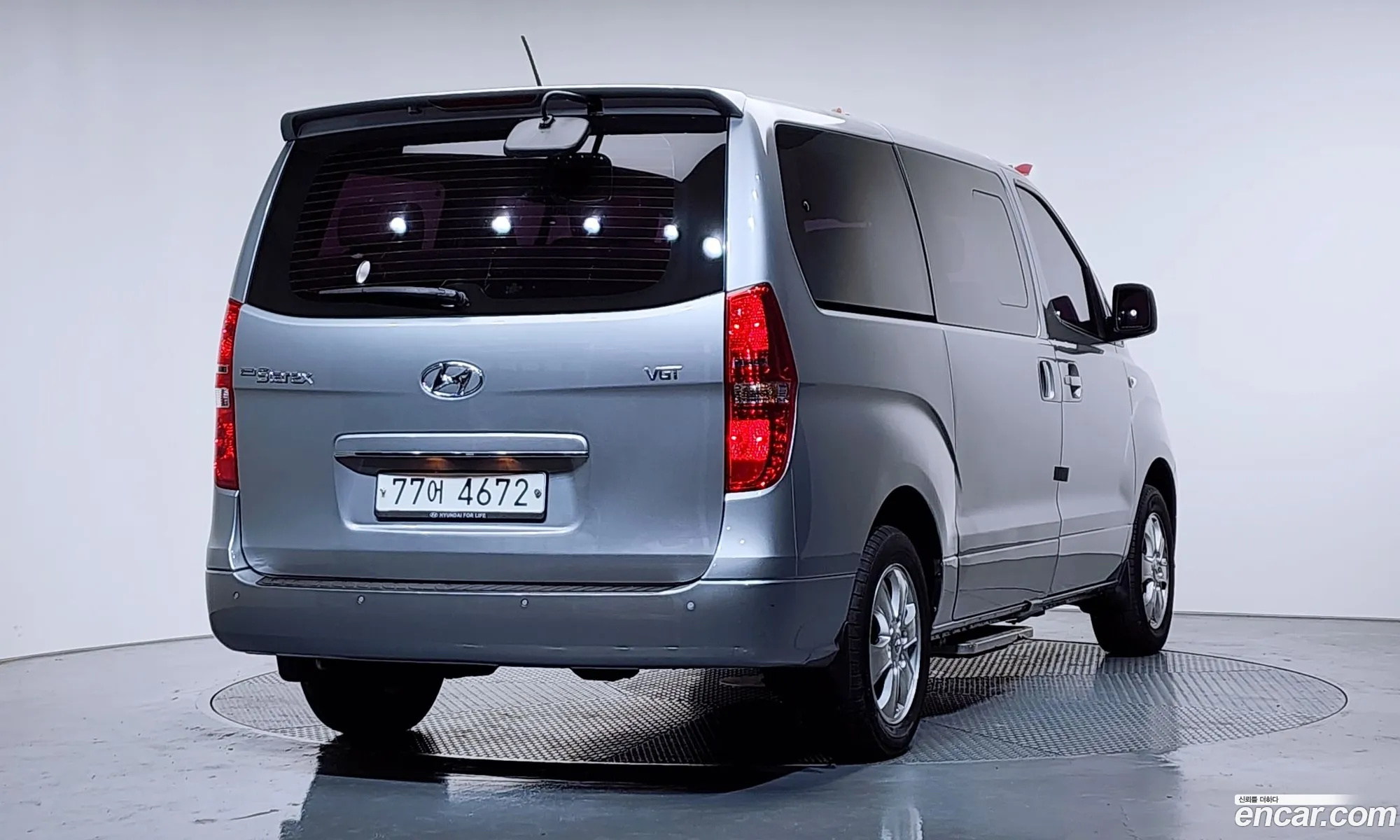 Hyundai Grand Starex 2020 — 28