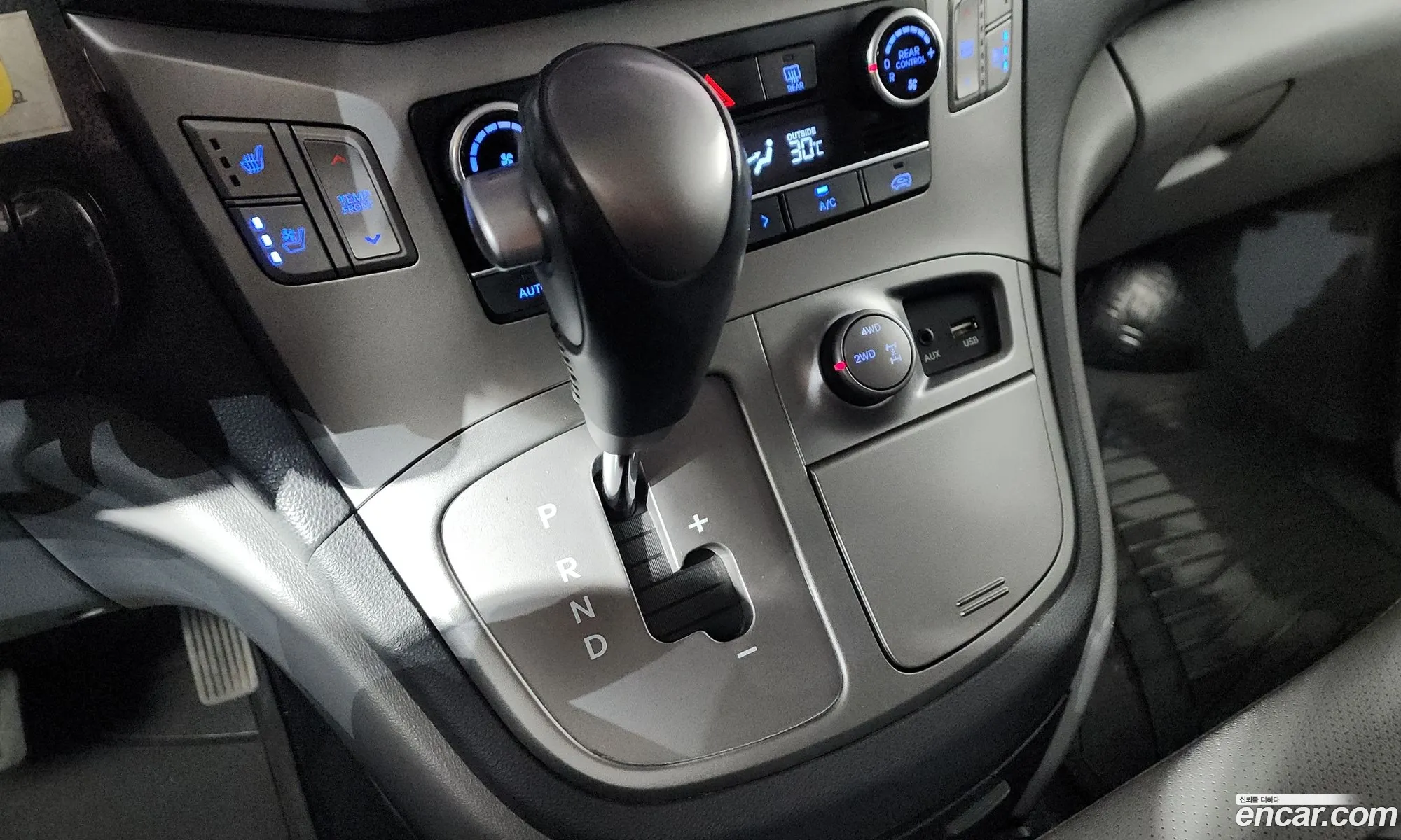 Hyundai Grand Starex 2020 — 15