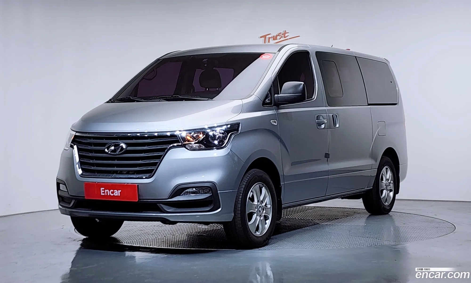 Hyundai Grand Starex 2020 — 3
