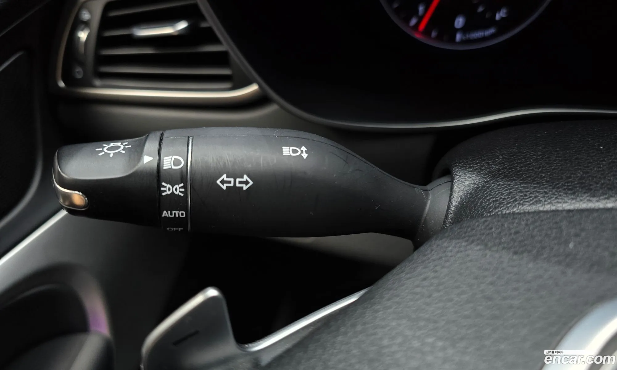 Genesis G70 2019 — 12
