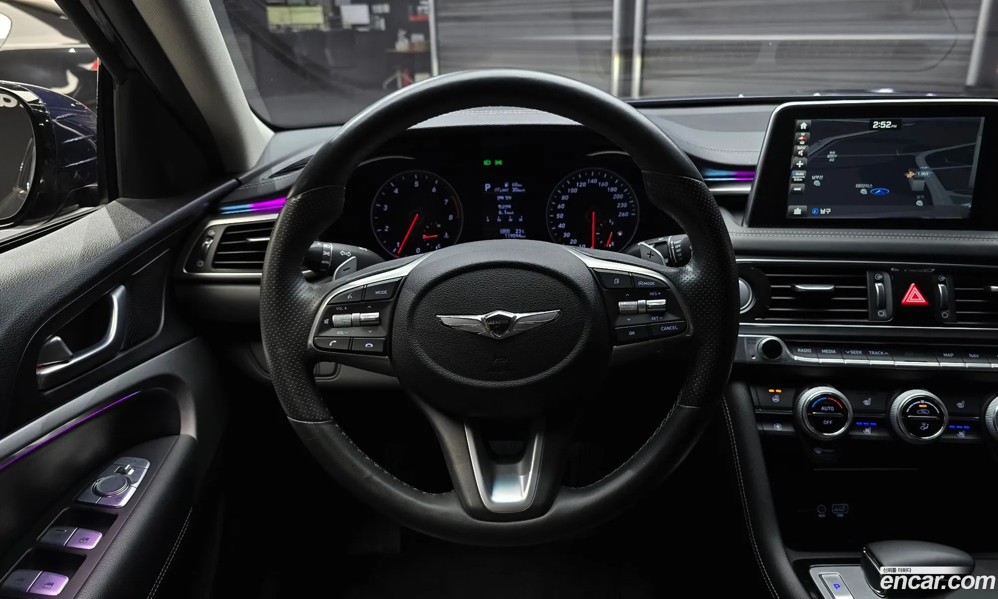 Genesis G70 2019 — 28