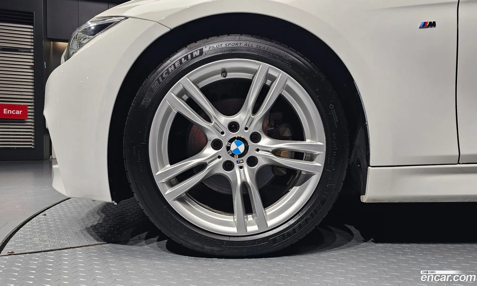 BMW 3 Series 2016 WBA8E9104GK437762 — 5