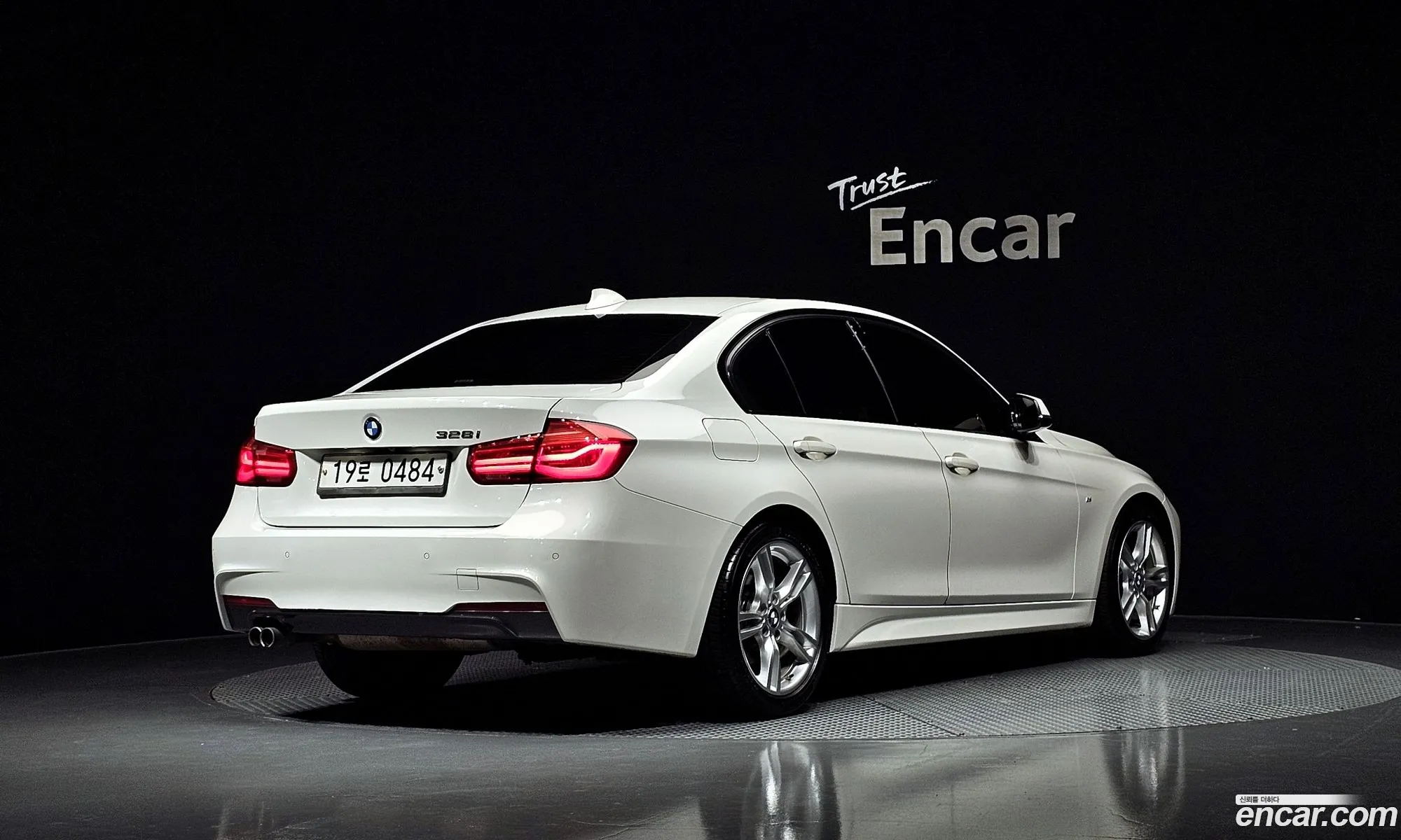 BMW 3 Series 2016 WBA8E9104GK437762 — 17