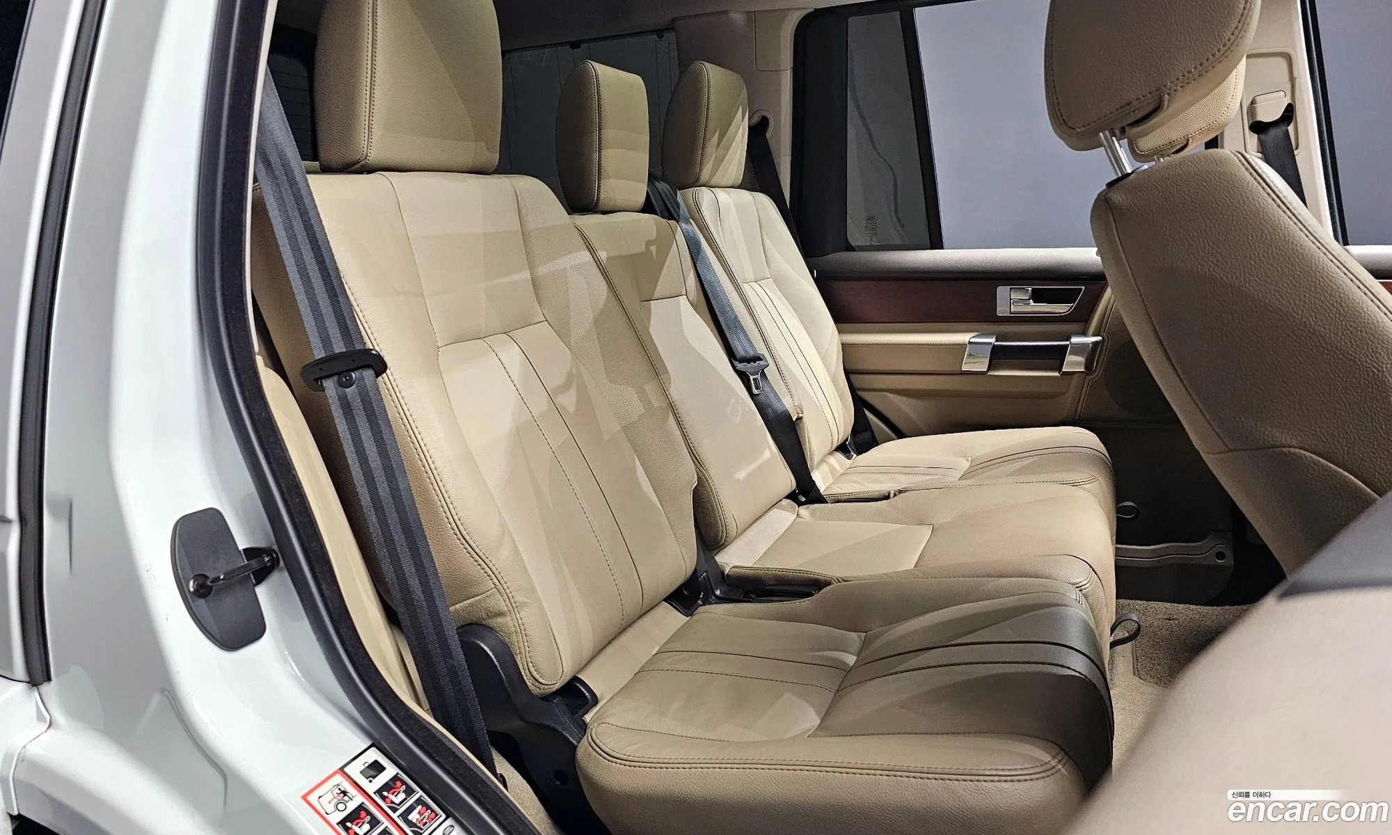 Land Rover Discovery 4 2016 — 18