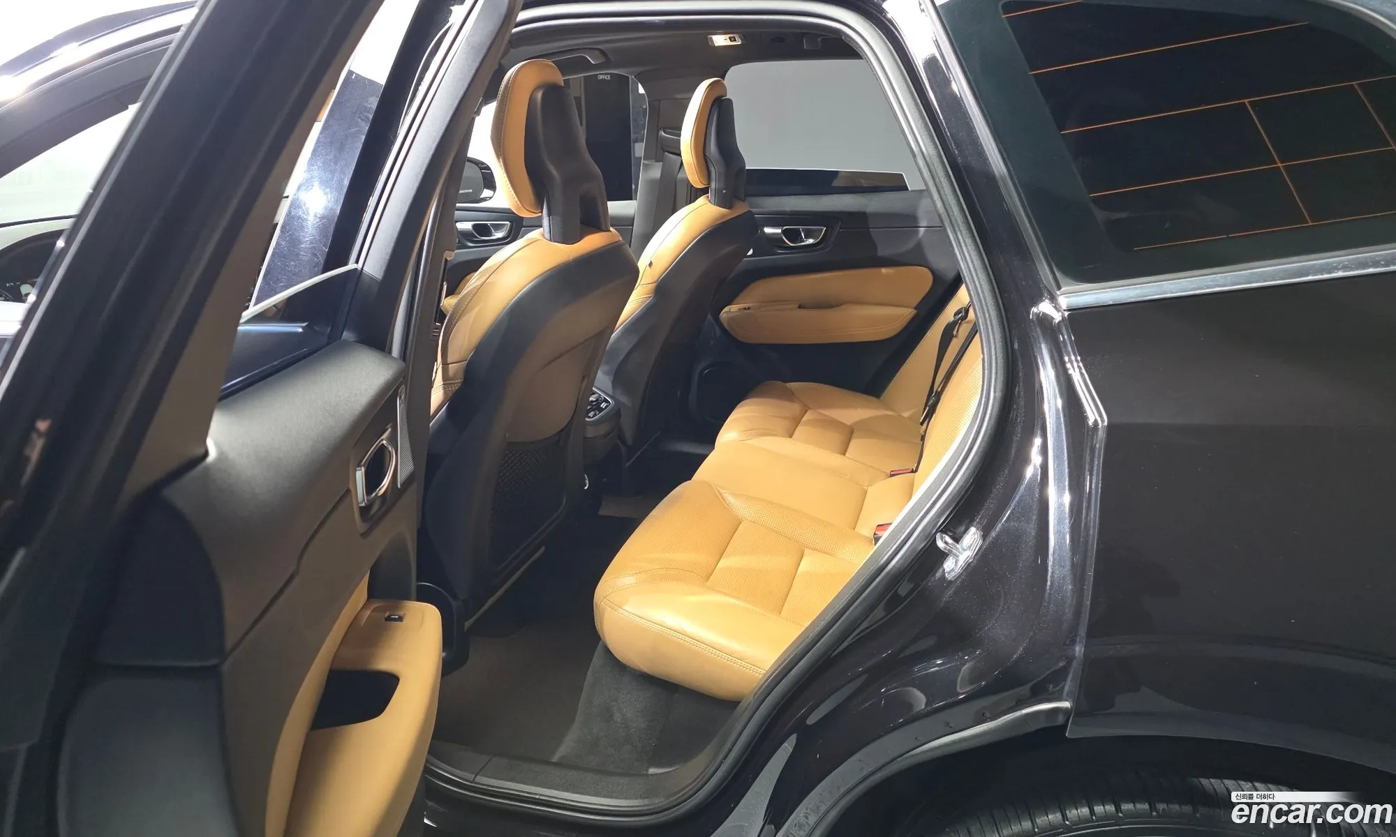 Volvo XC60 2018 — 21