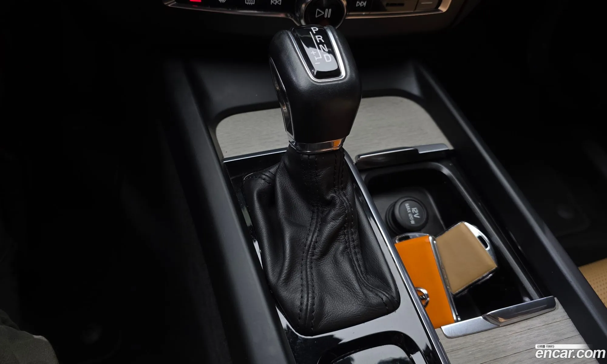 Volvo XC60 2018 — 11