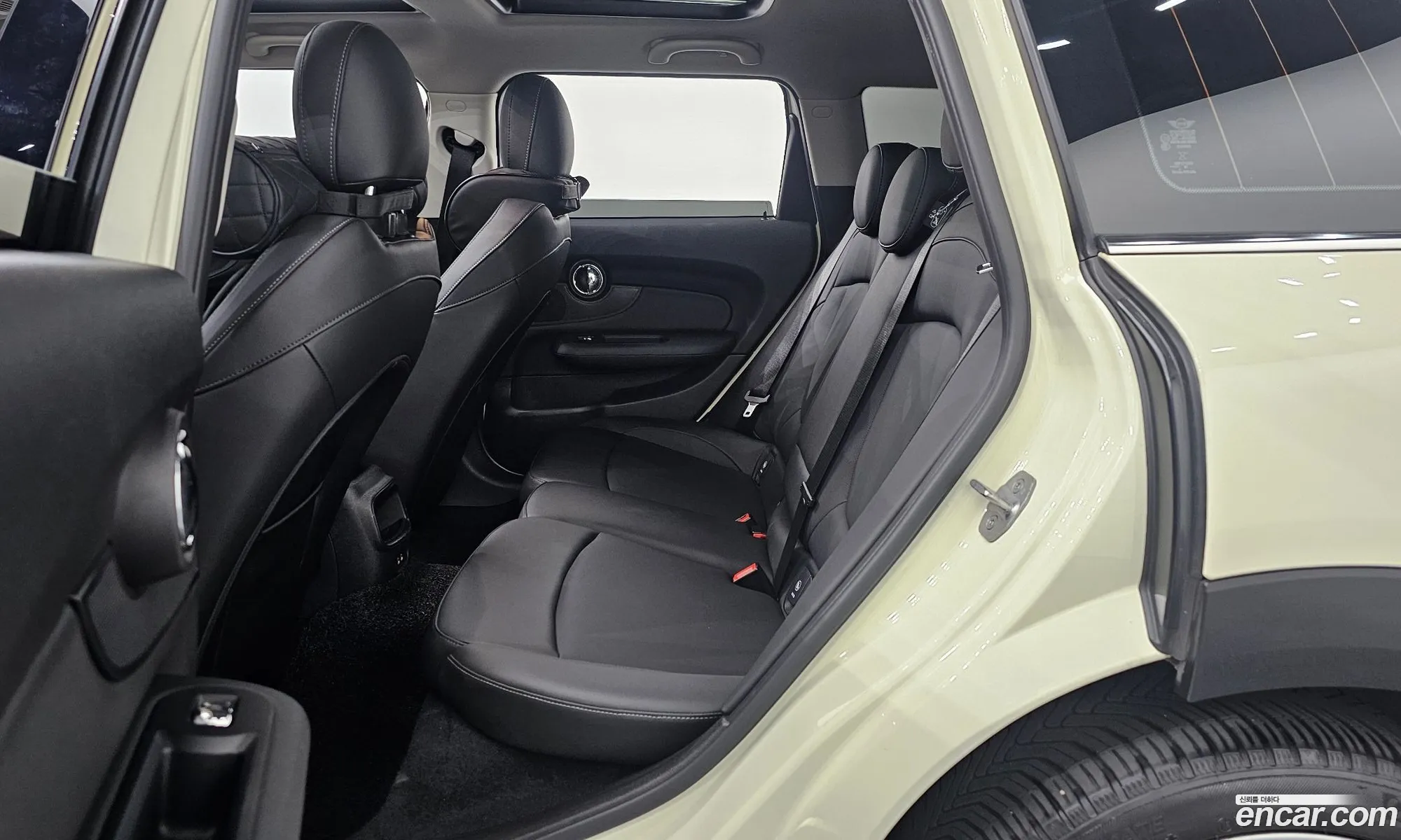 Mini Cooper Clubman 2019 — 18