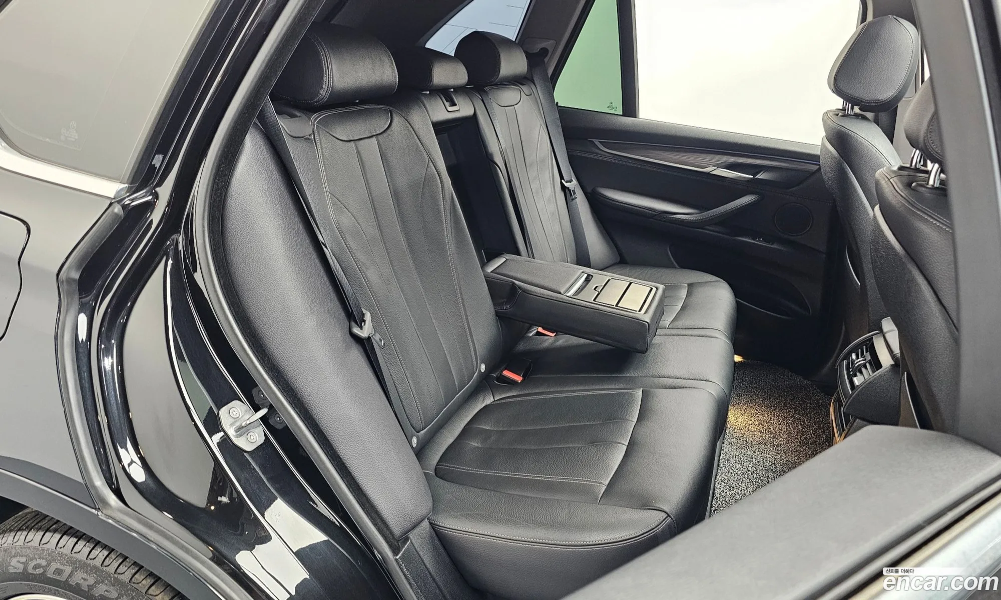 BMW X5 2018 — 7