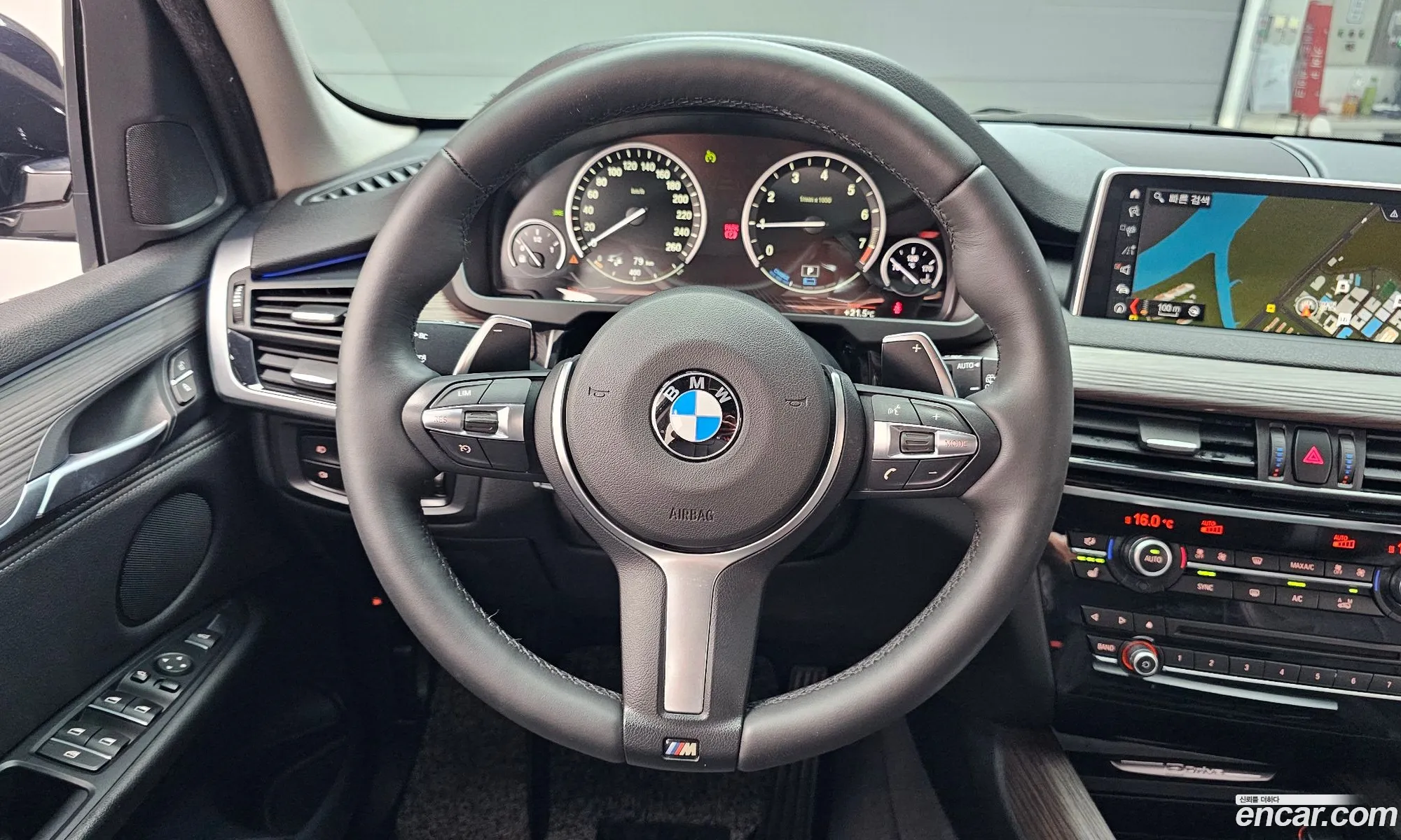 BMW X5 2018 — 21