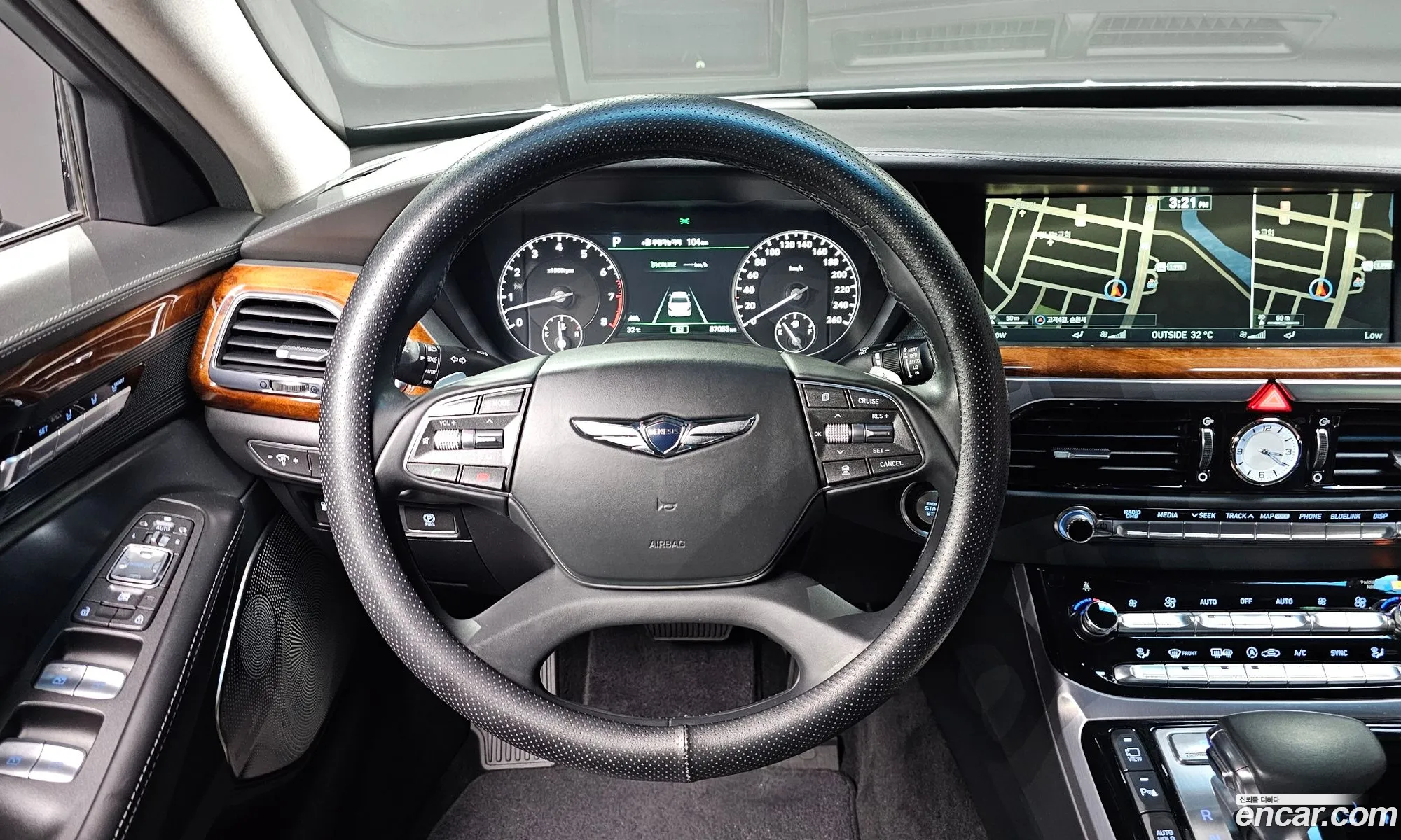 Genesis EQ900 2016 — 4