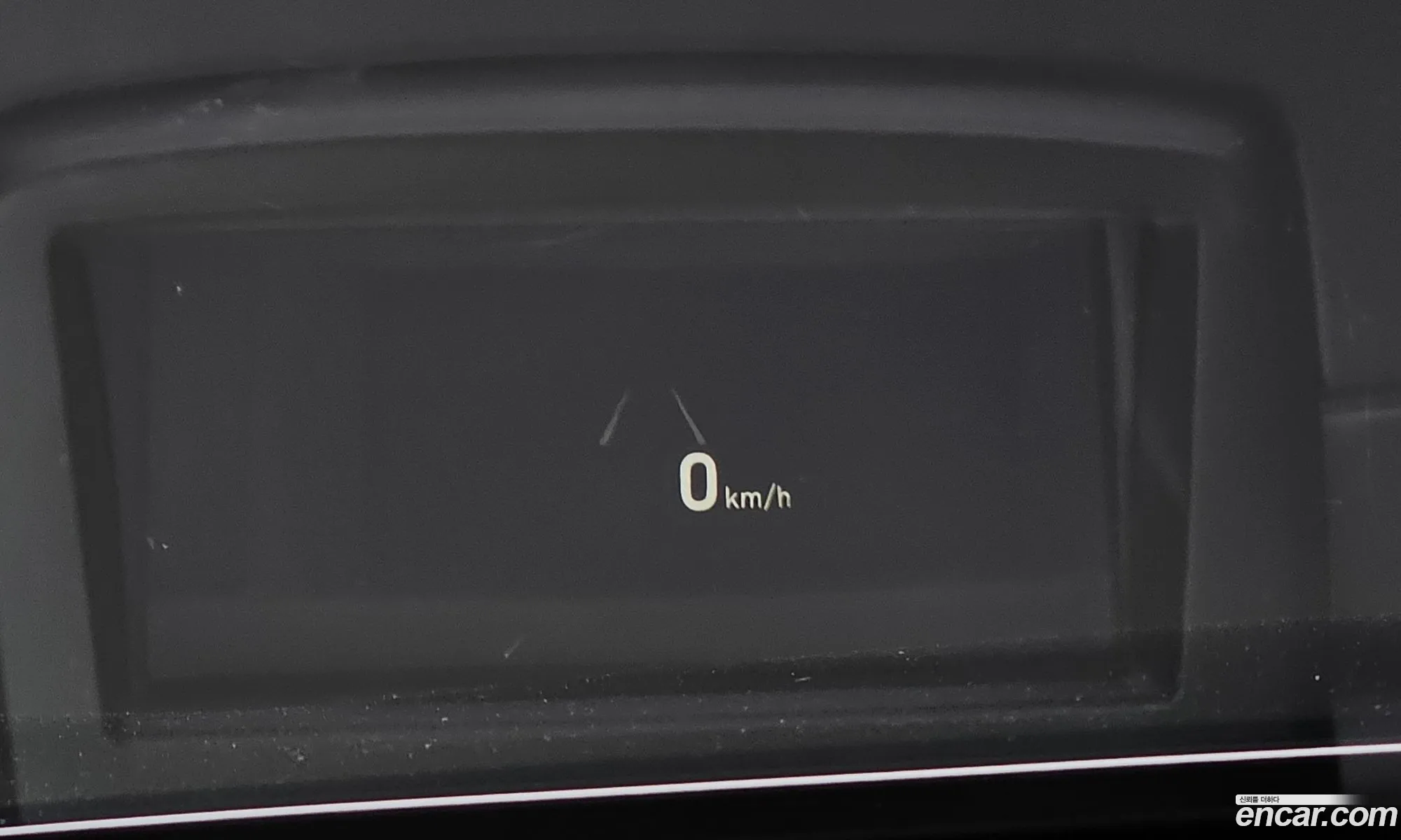 Genesis EQ900 2016 — 17