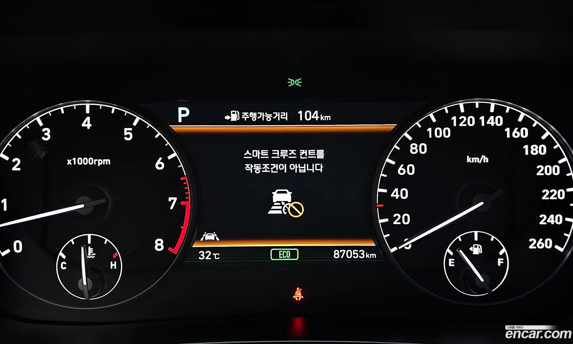 Genesis EQ900 2016 — 8