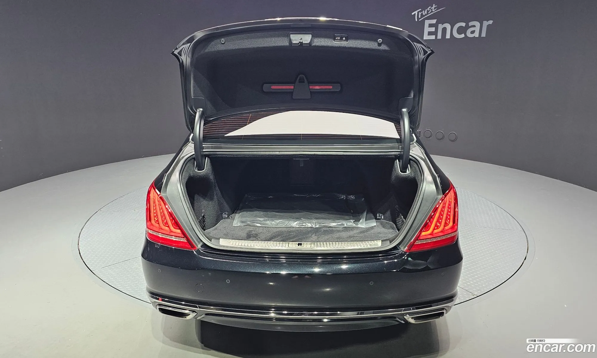 Genesis EQ900 2016 — 20