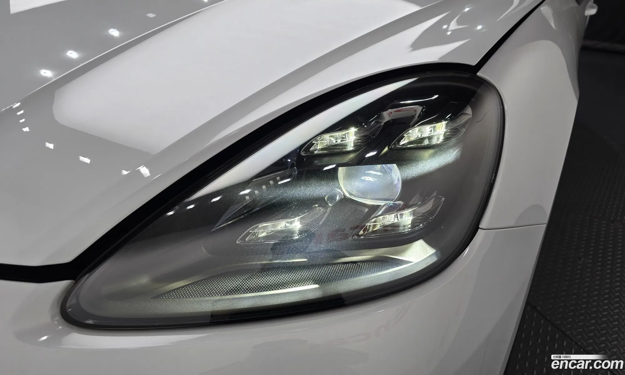 Porsche Cayenne 2021 — 21